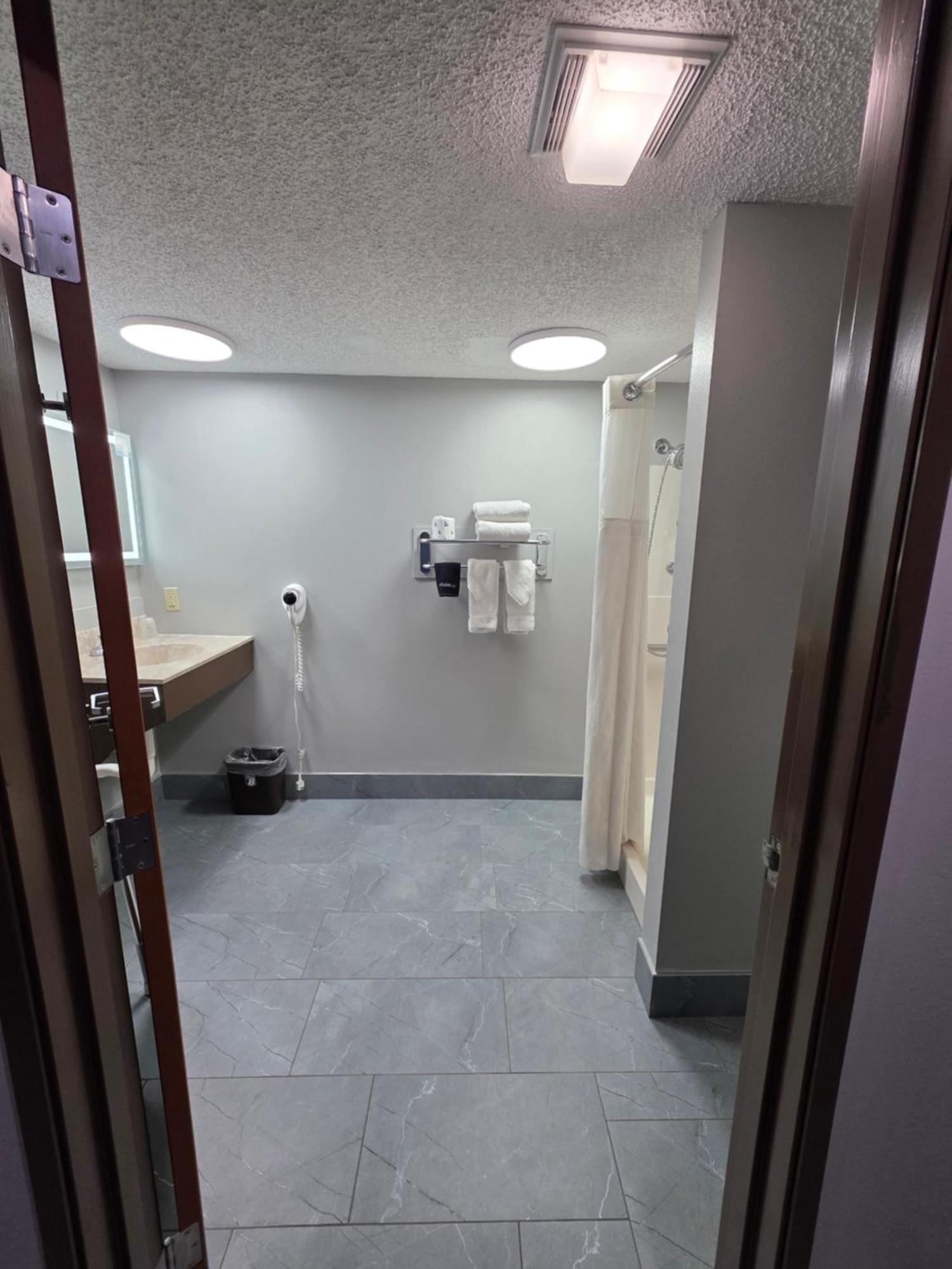 Queen Room Mobility Access or Non-Smoking