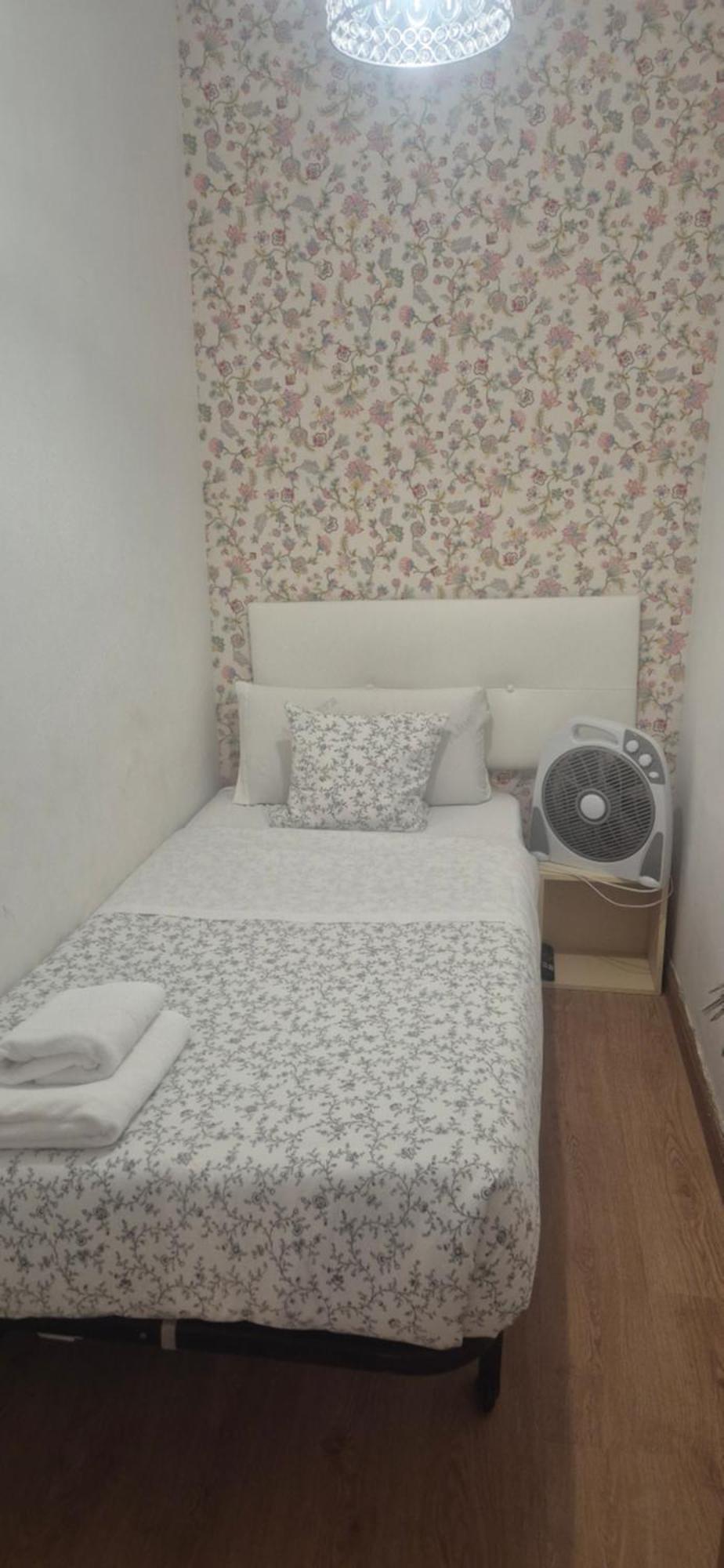 Budget Single Room
