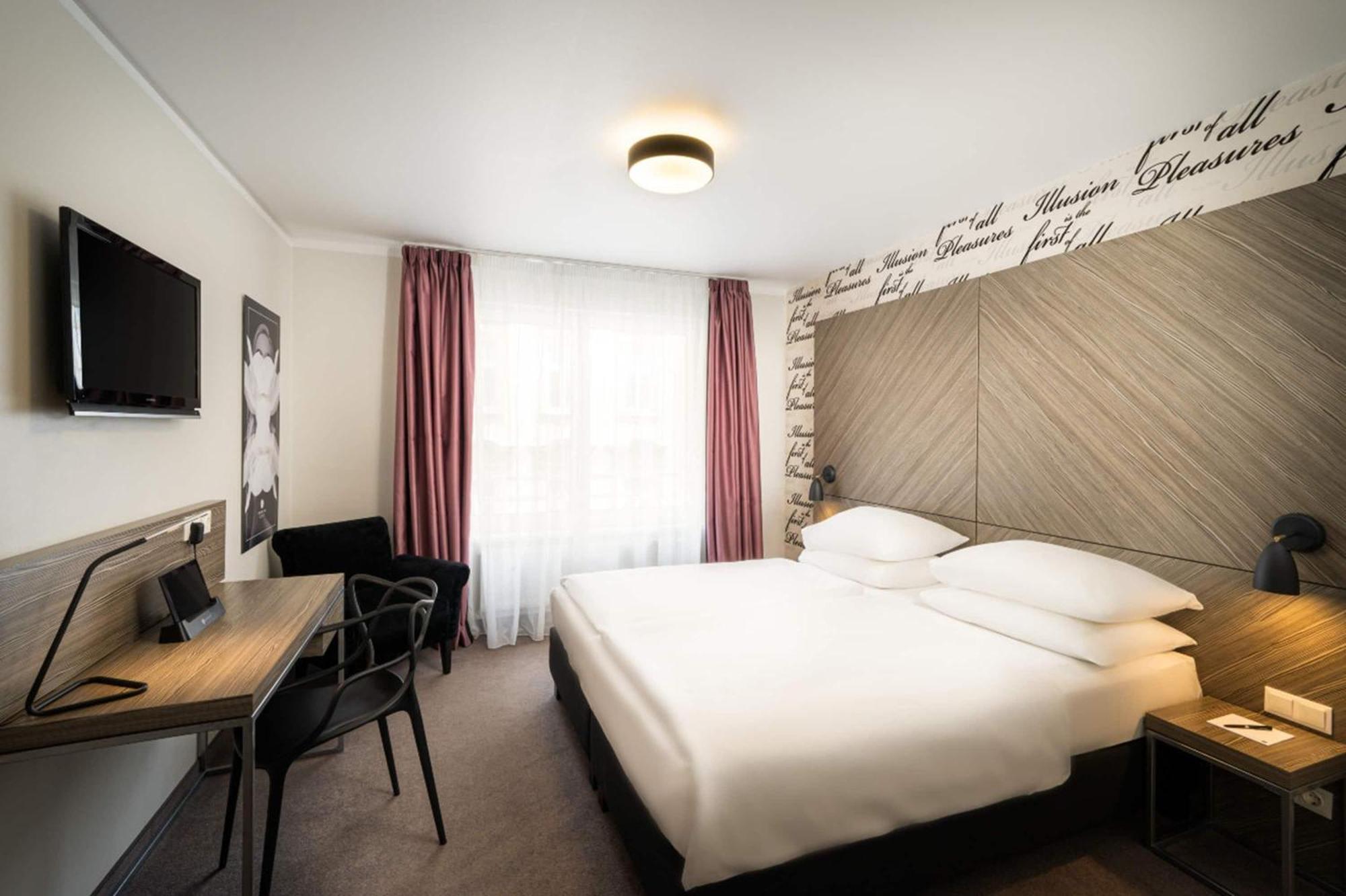 Superior Double Room,1758345318:JPEG