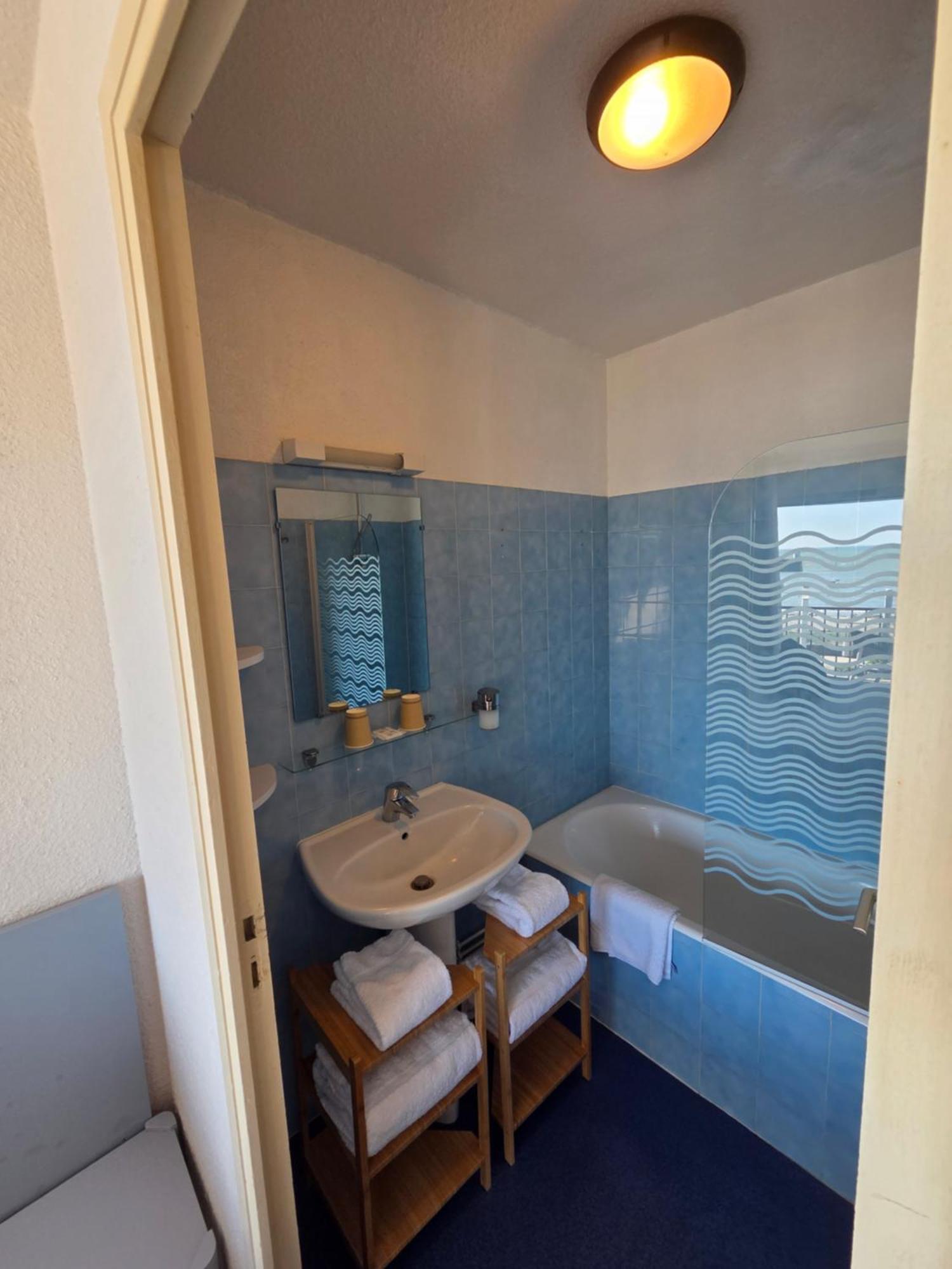 Double Room with Sea View,1758358415:JPEG