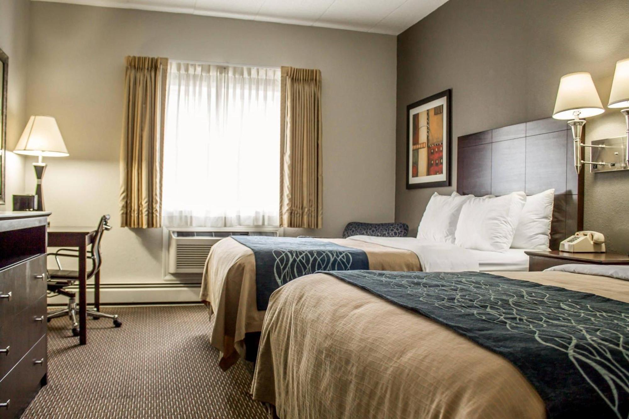 Standard Double Room Two Double Beds Non-Smoking
