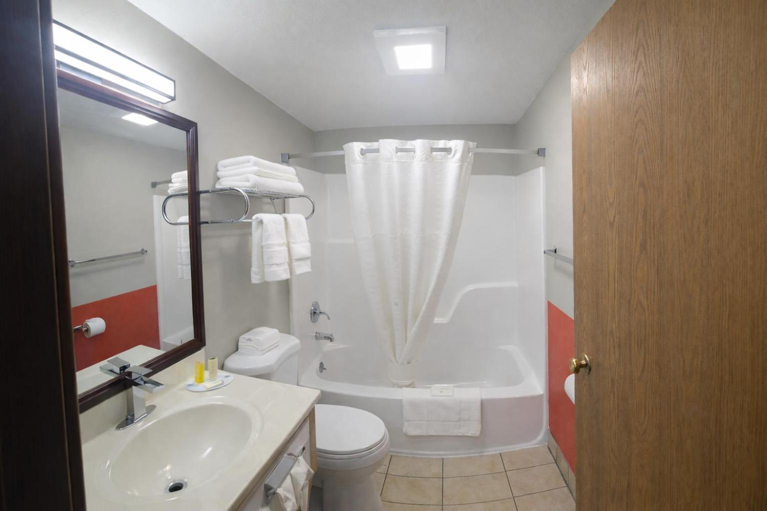 Queen Room Mobility Access or Non-Smoking