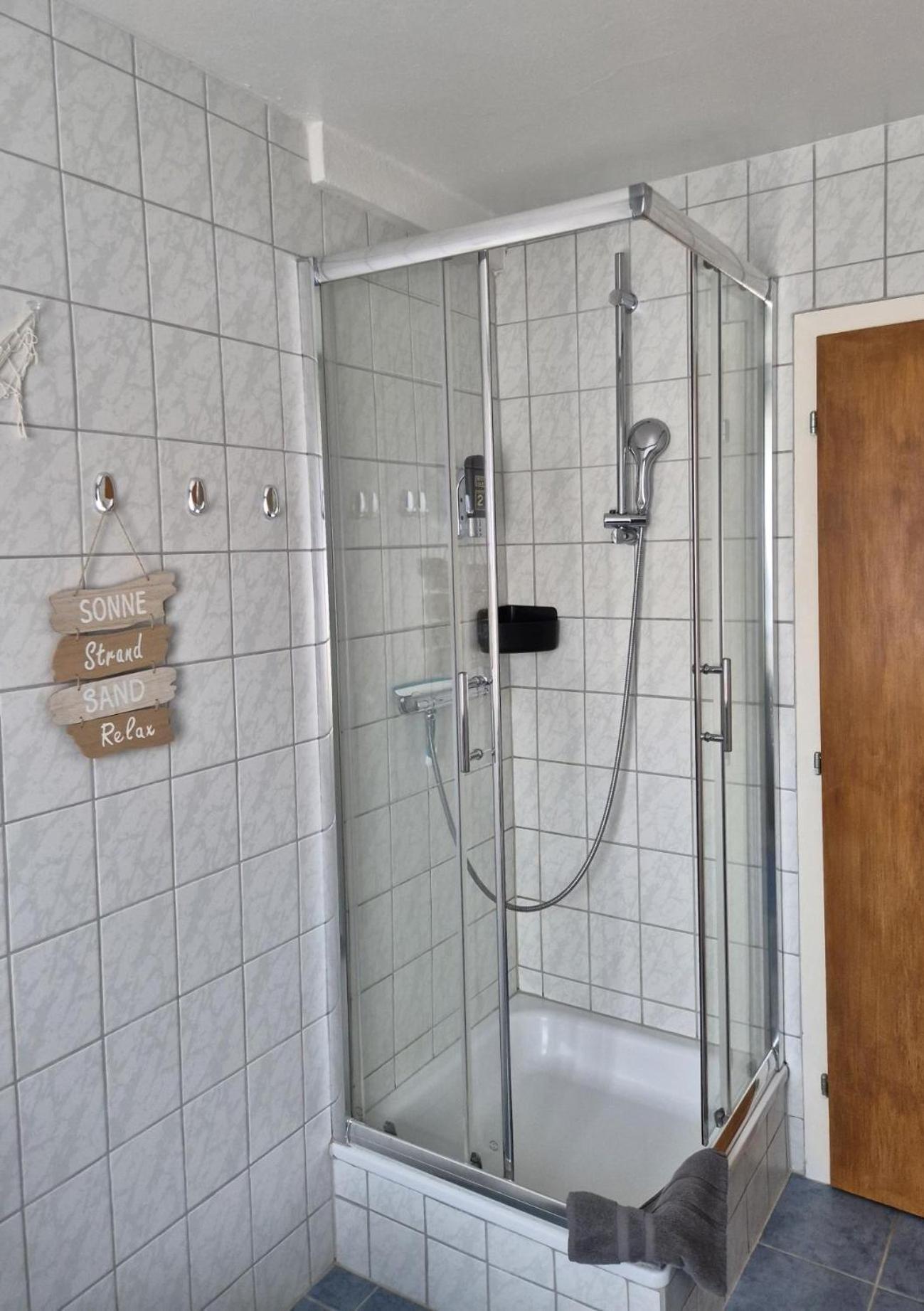 Family Room Private Bathroom