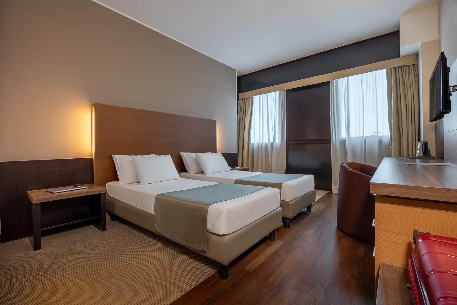 Twin Room,1758398537:JPEG