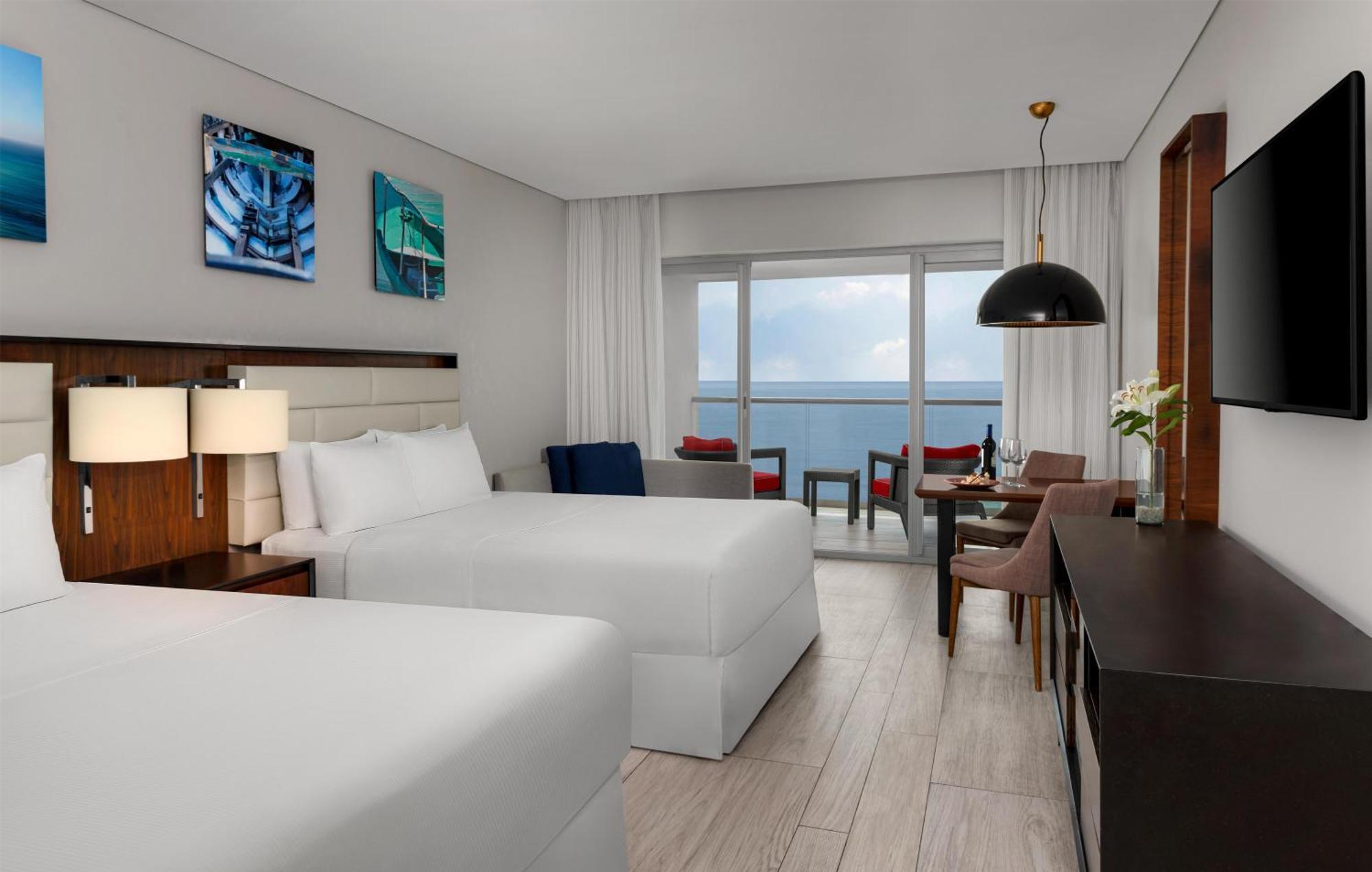 Queen Room Two Queen Beds Oceanfront Premier View