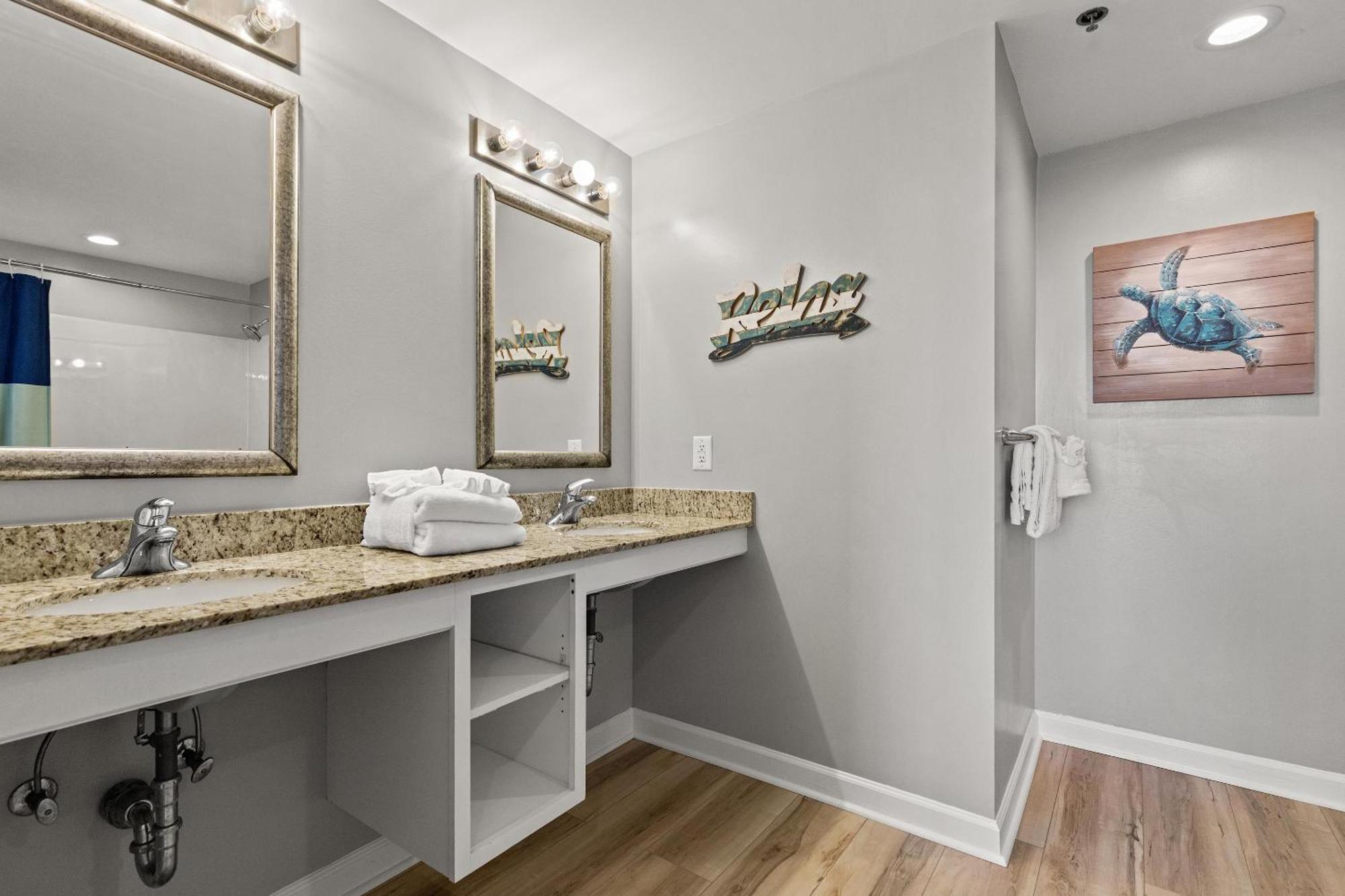 Two-Bedroom Apartment 406E