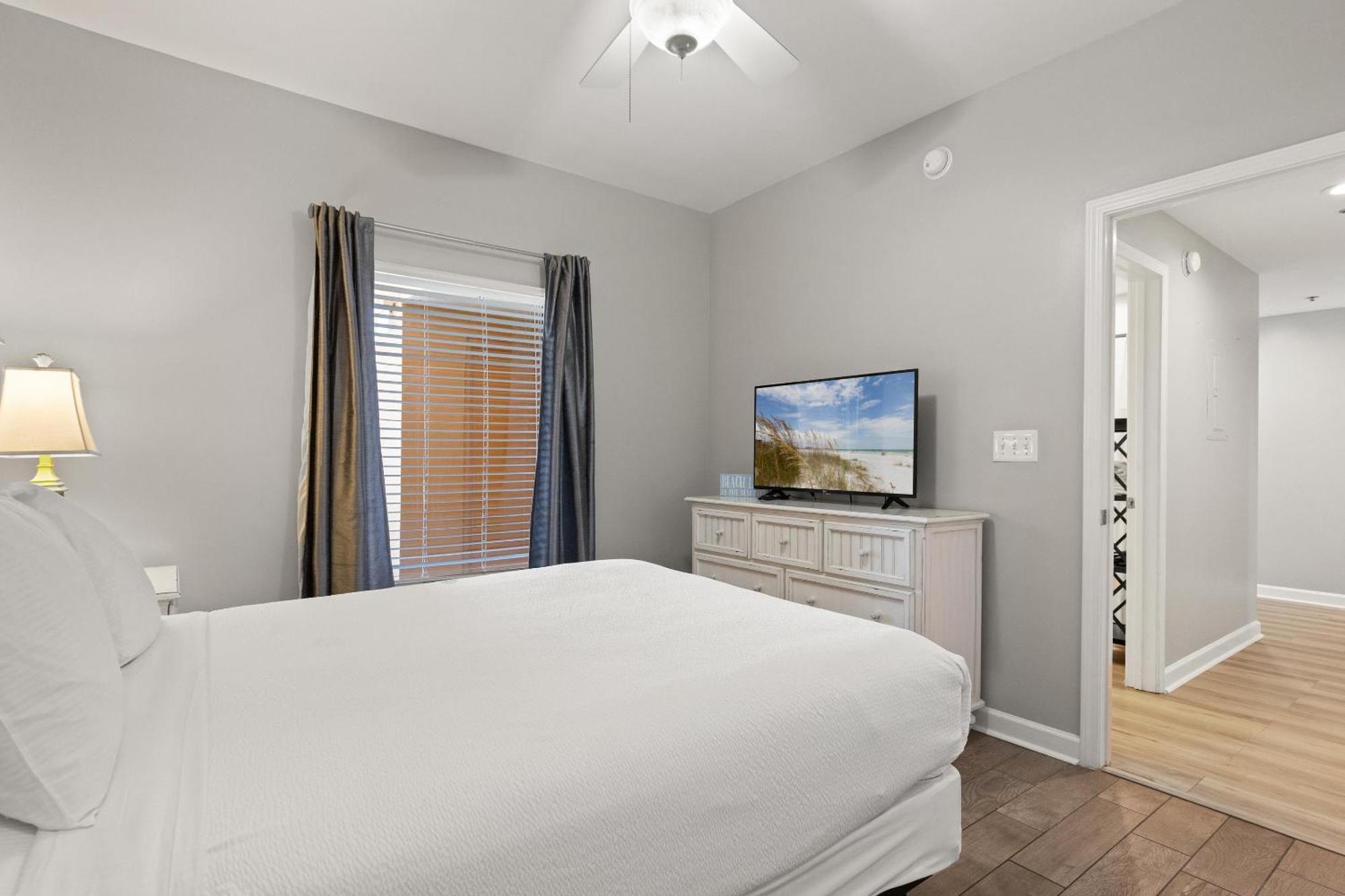 Two-Bedroom Apartment 406E