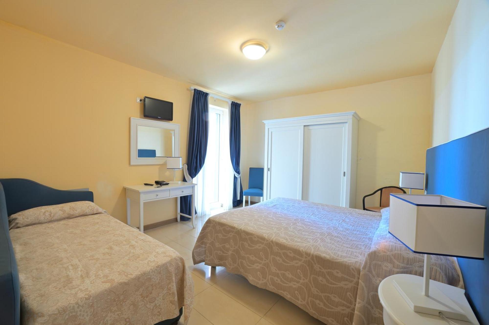 Classic Triple Room