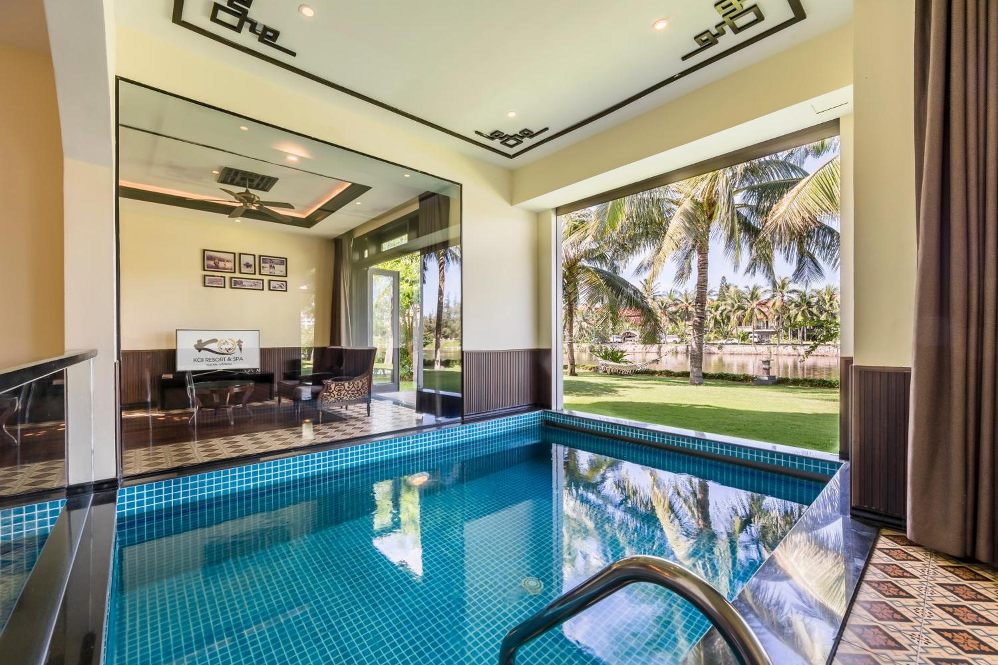 Three-Bedroom Villa Private Pool River View