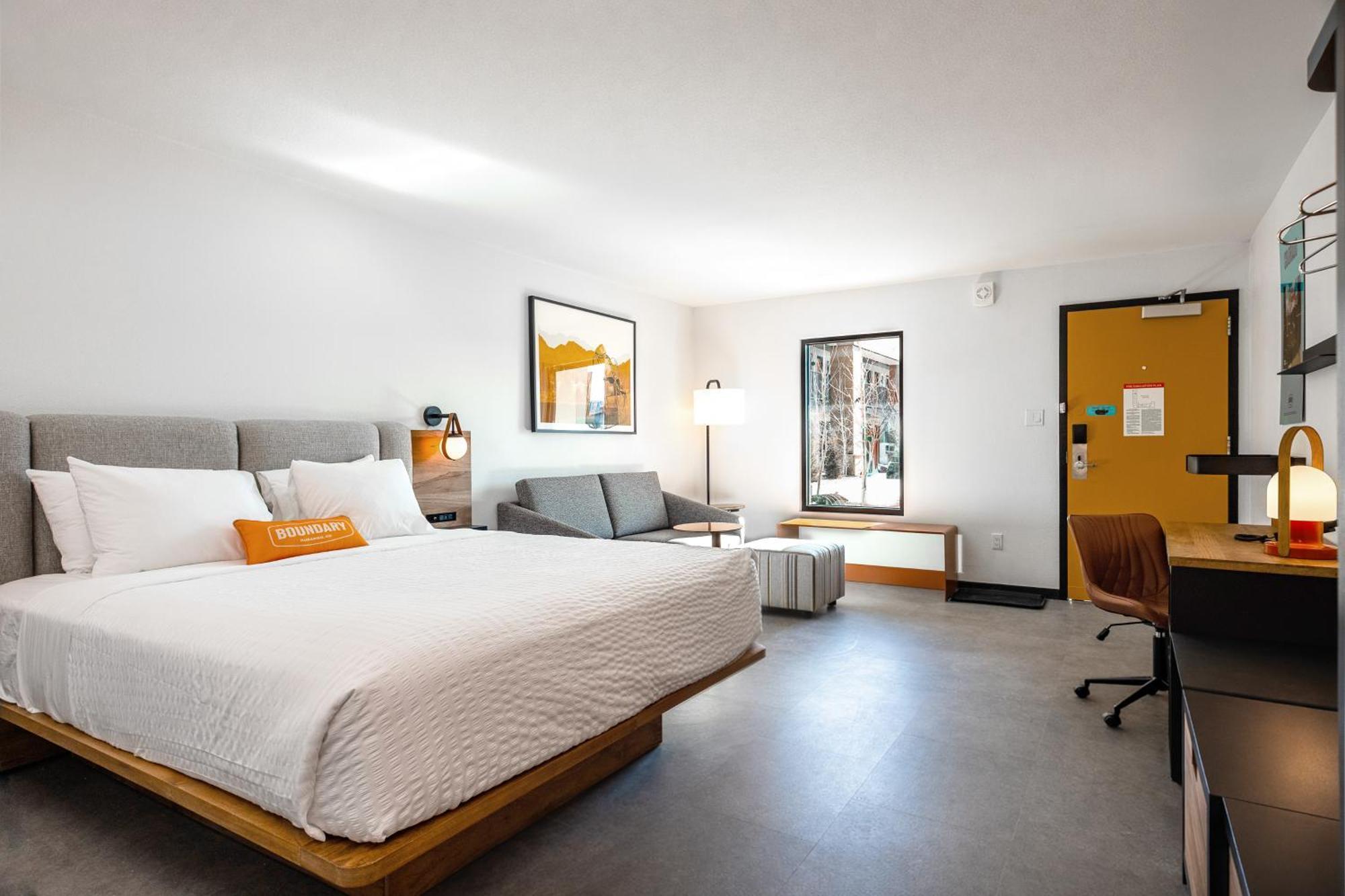 Deluxe King Room
