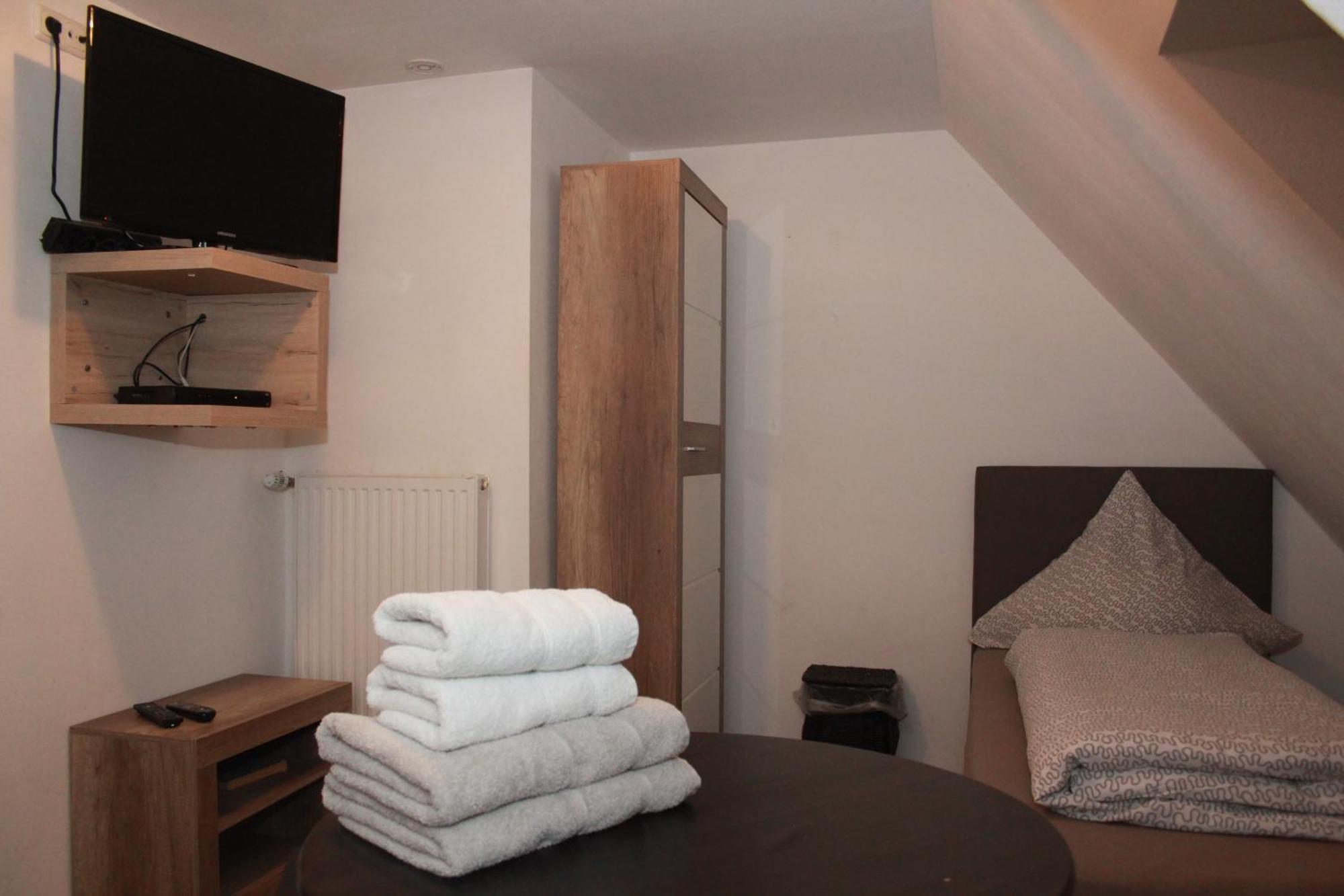 Standard Single Room