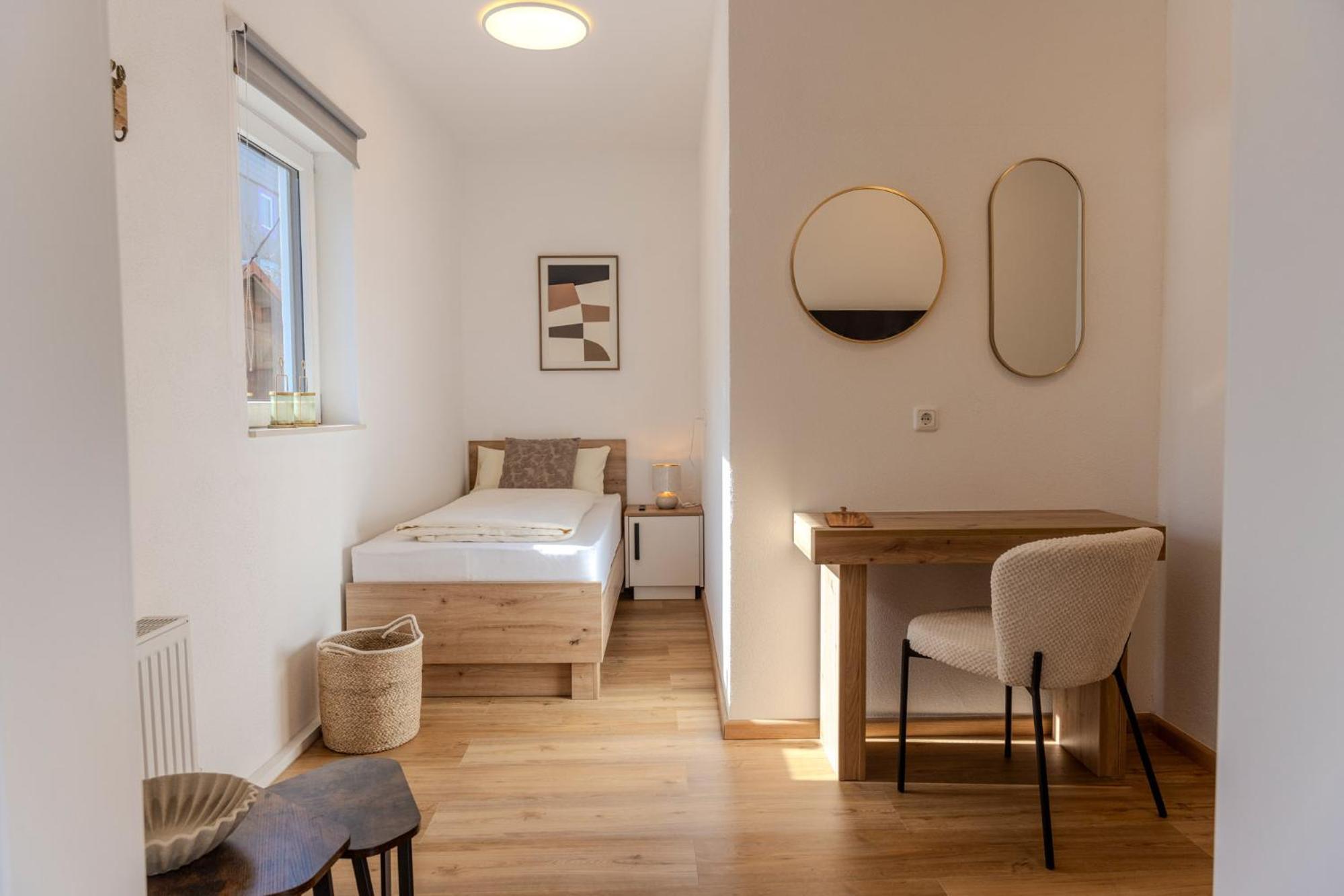 Single Room Private External Bathroom
