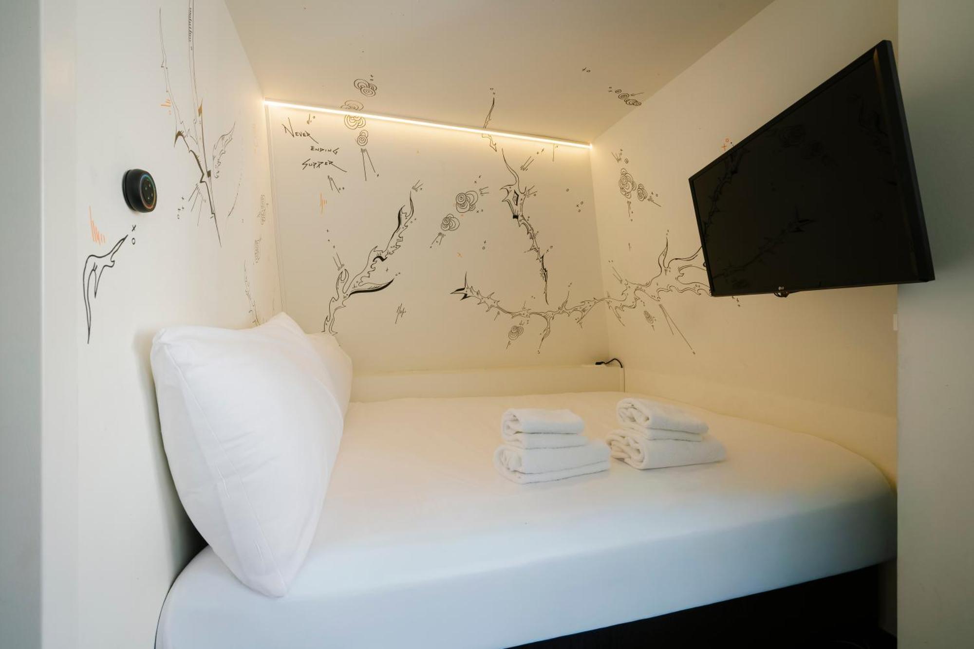 Double Room "Party Room" by SUPPER