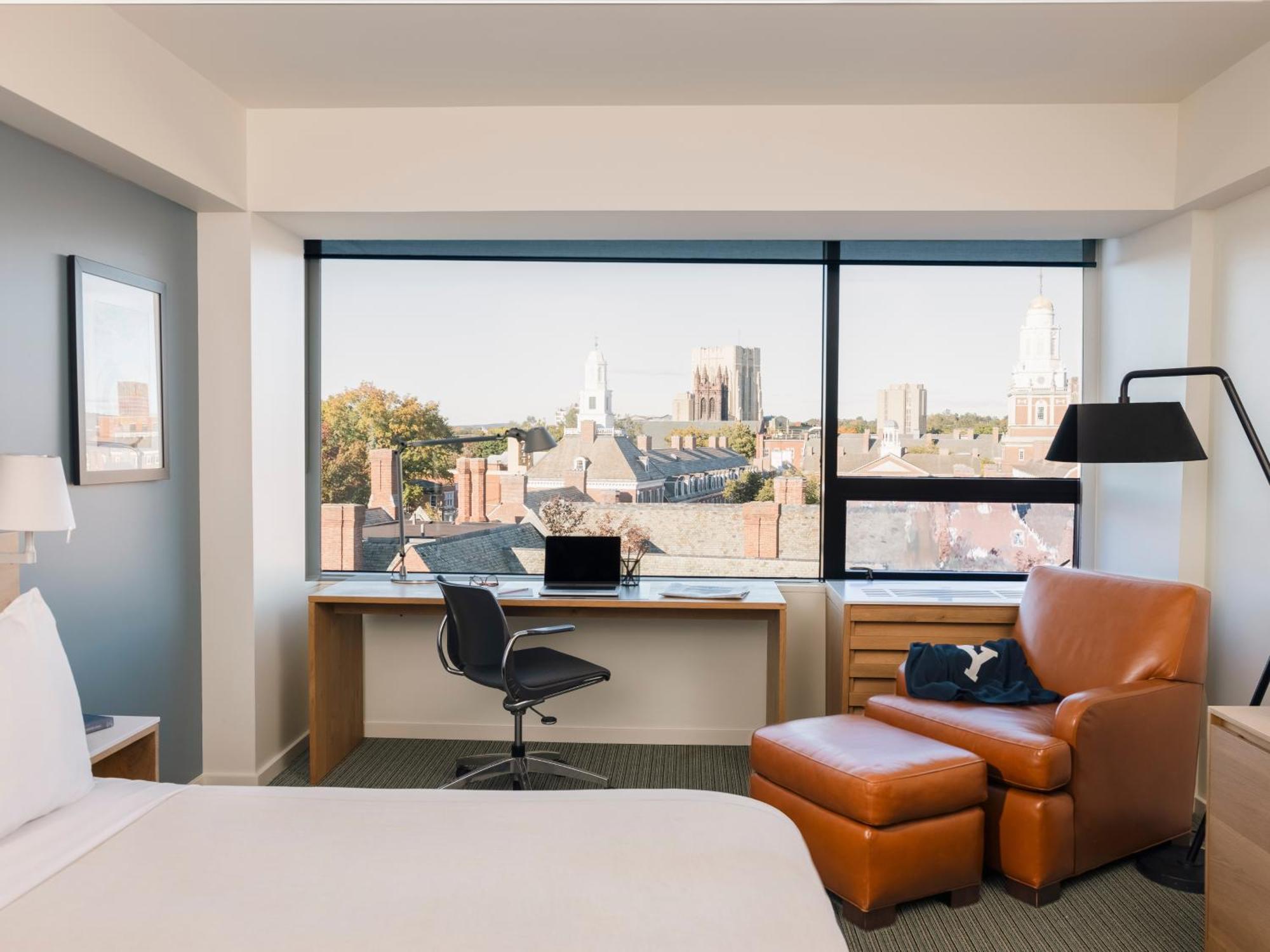 Deluxe King Campus View