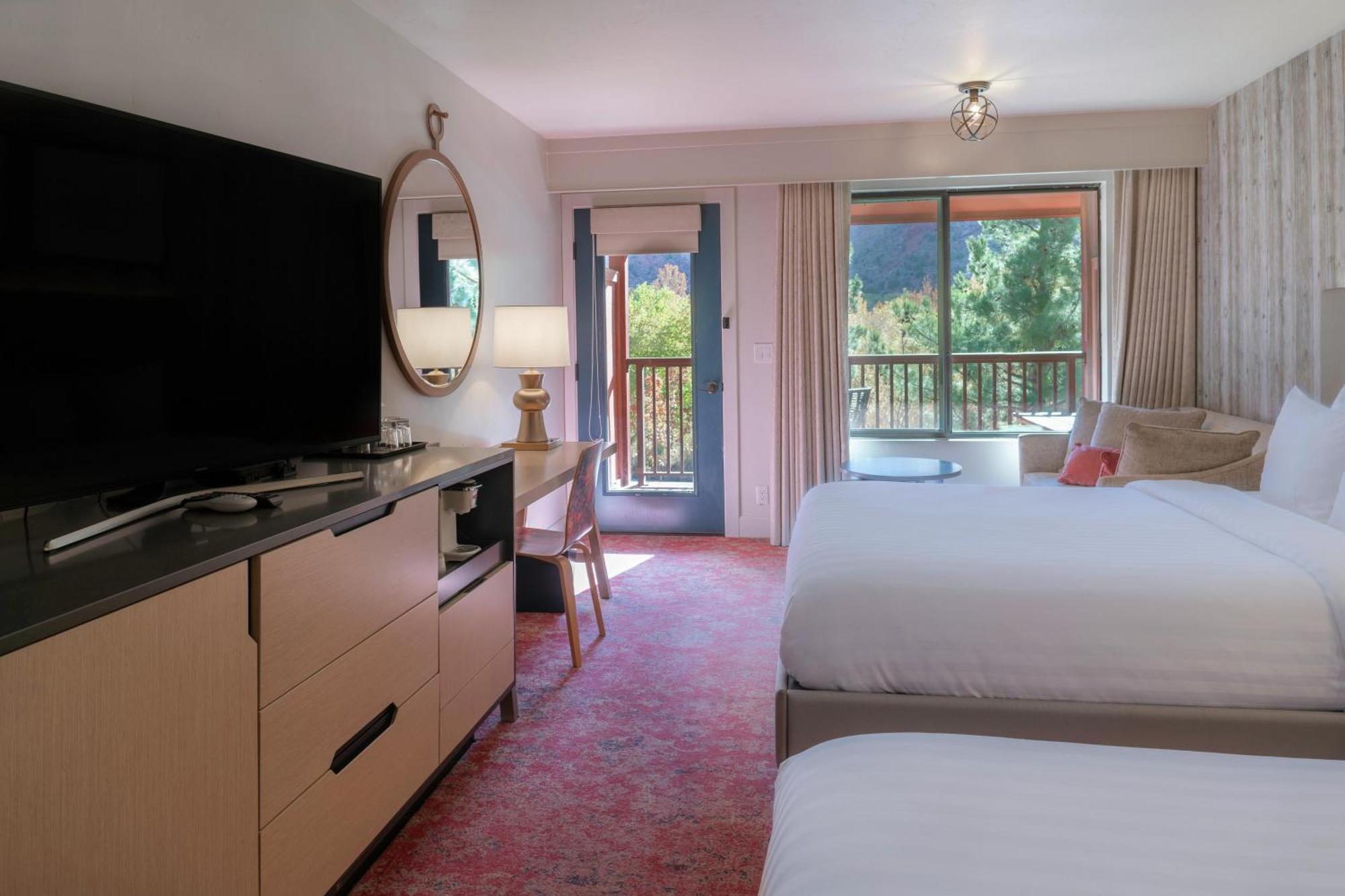 Queen Room Two Queen Beds Canyon View Hearing Accessible