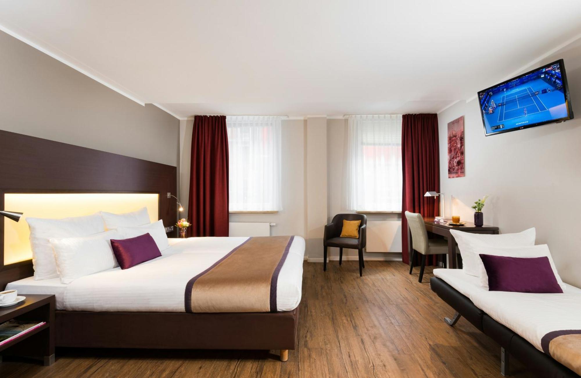 Deluxe Double or Twin Room