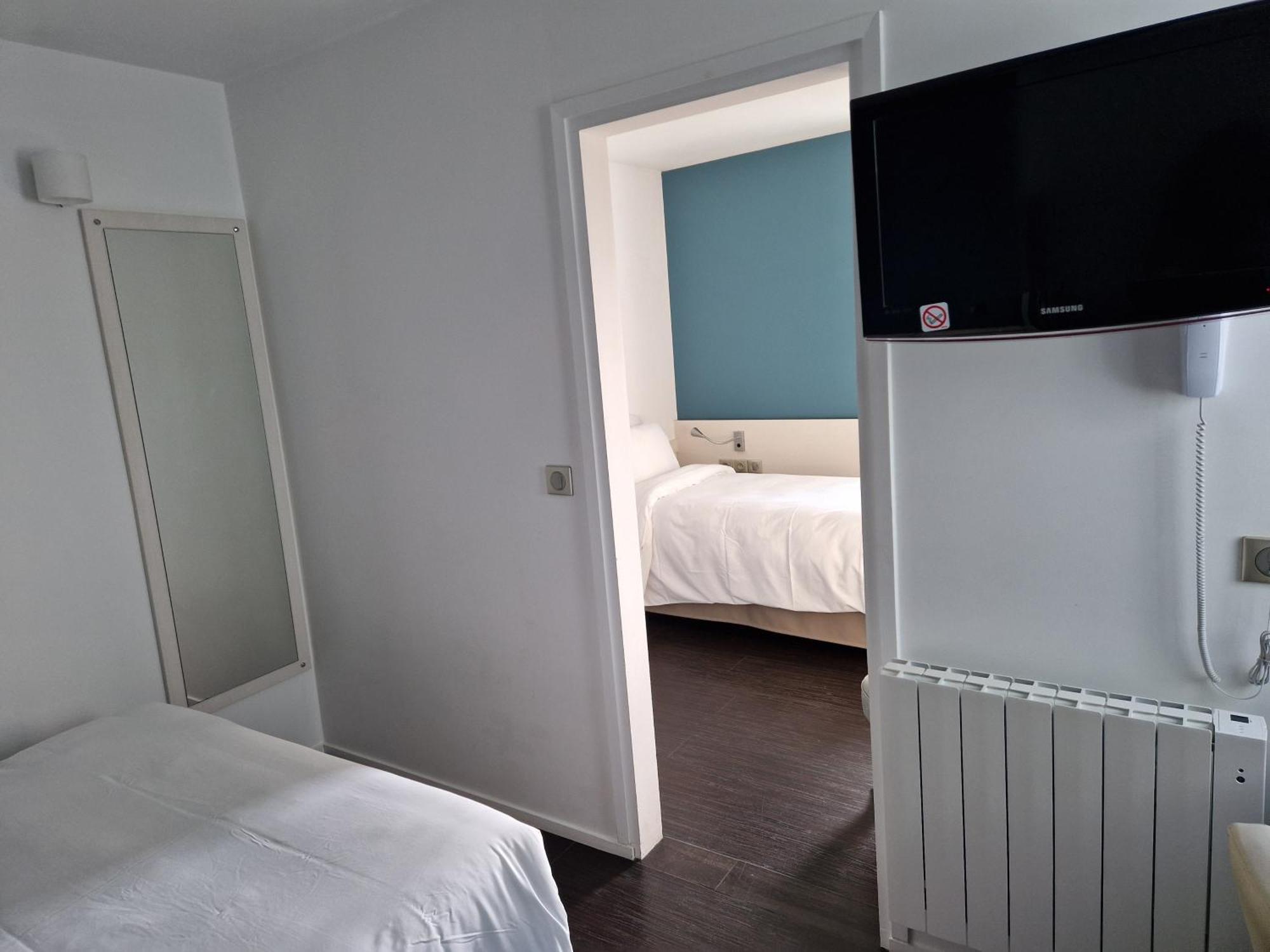 Privilege Room One Double Bed One Sofa Bed