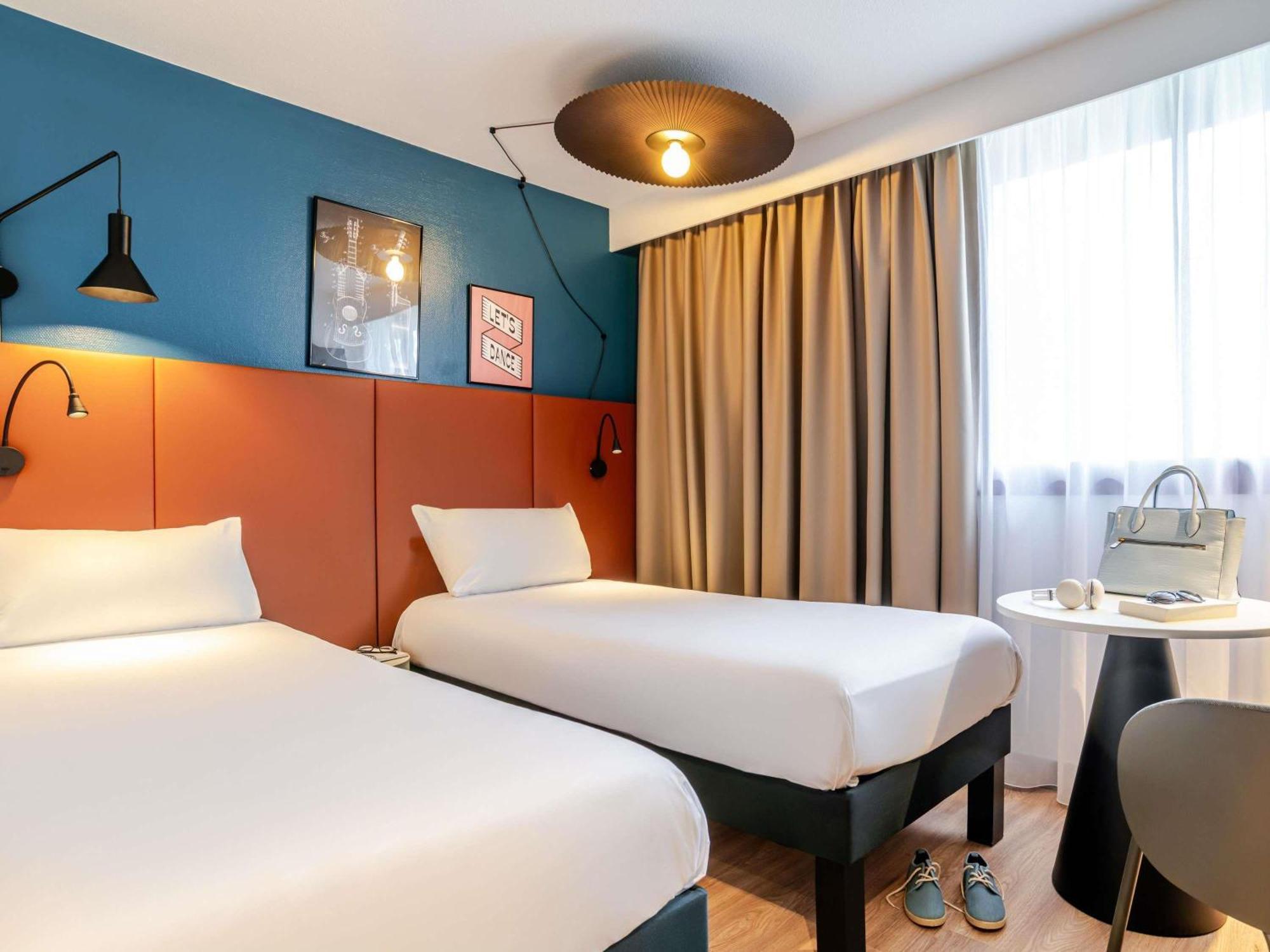 Standard Room 2 Single Beds