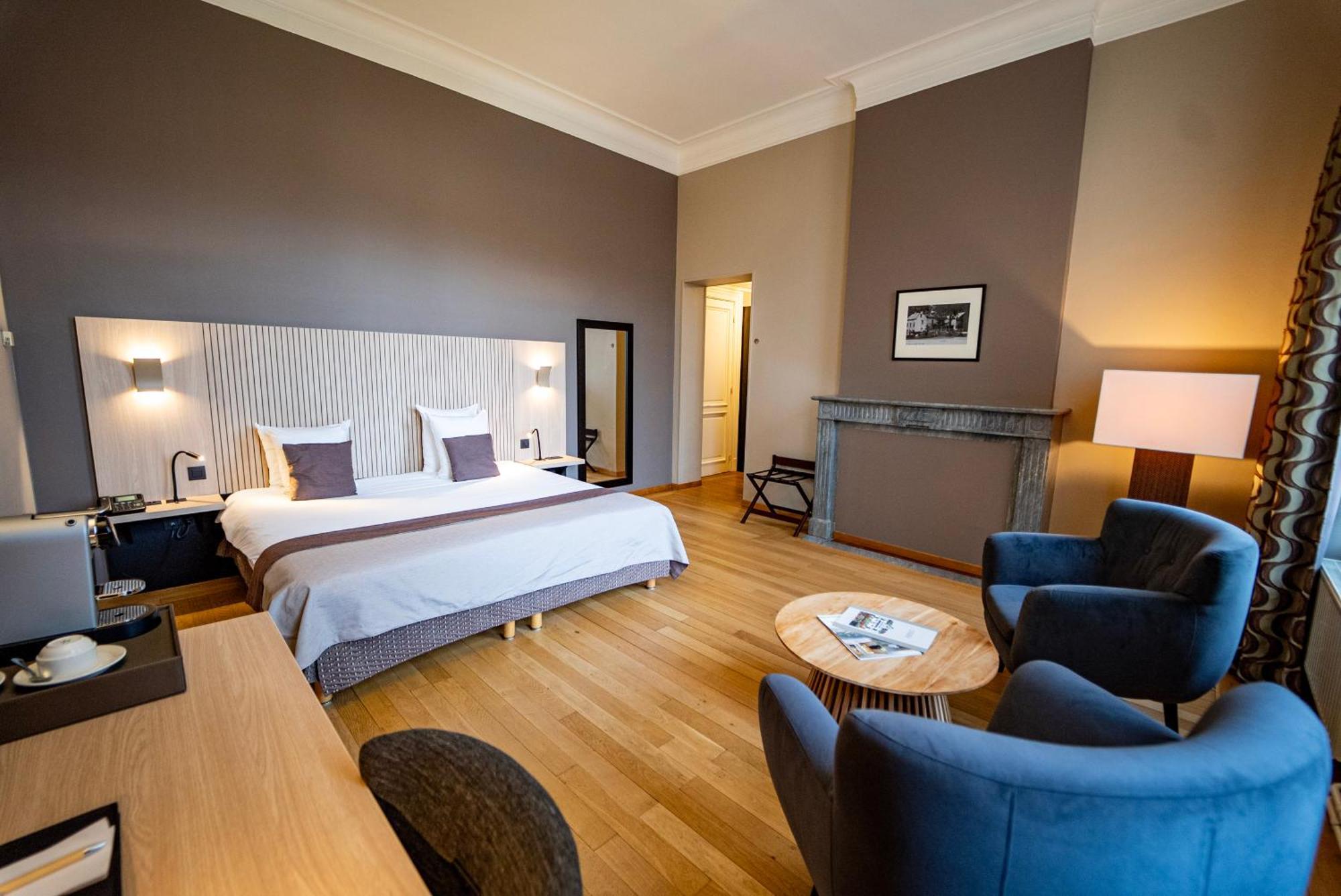 Large Double Room