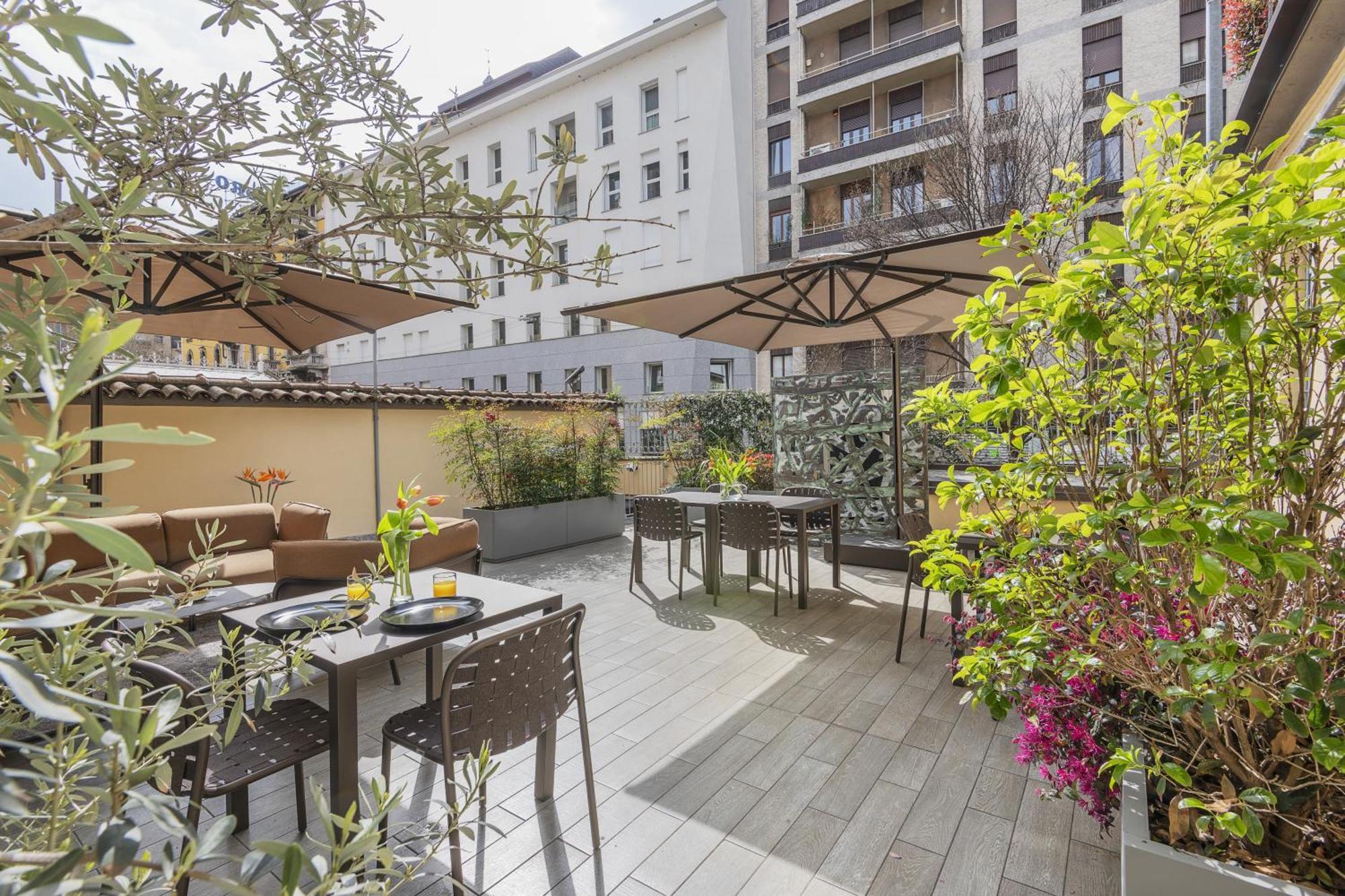 Deluxe Apartment