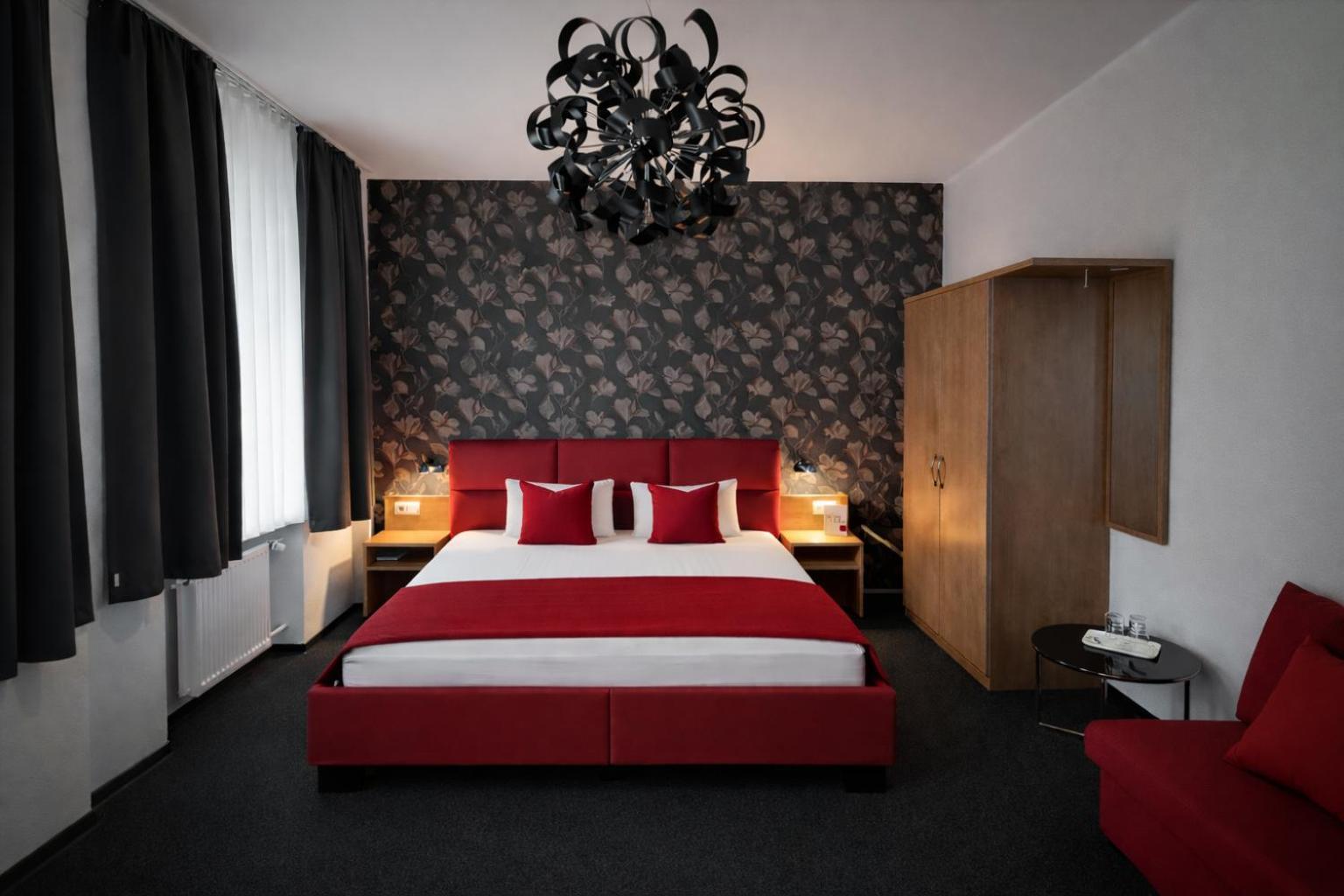 Double Room Bathroom
