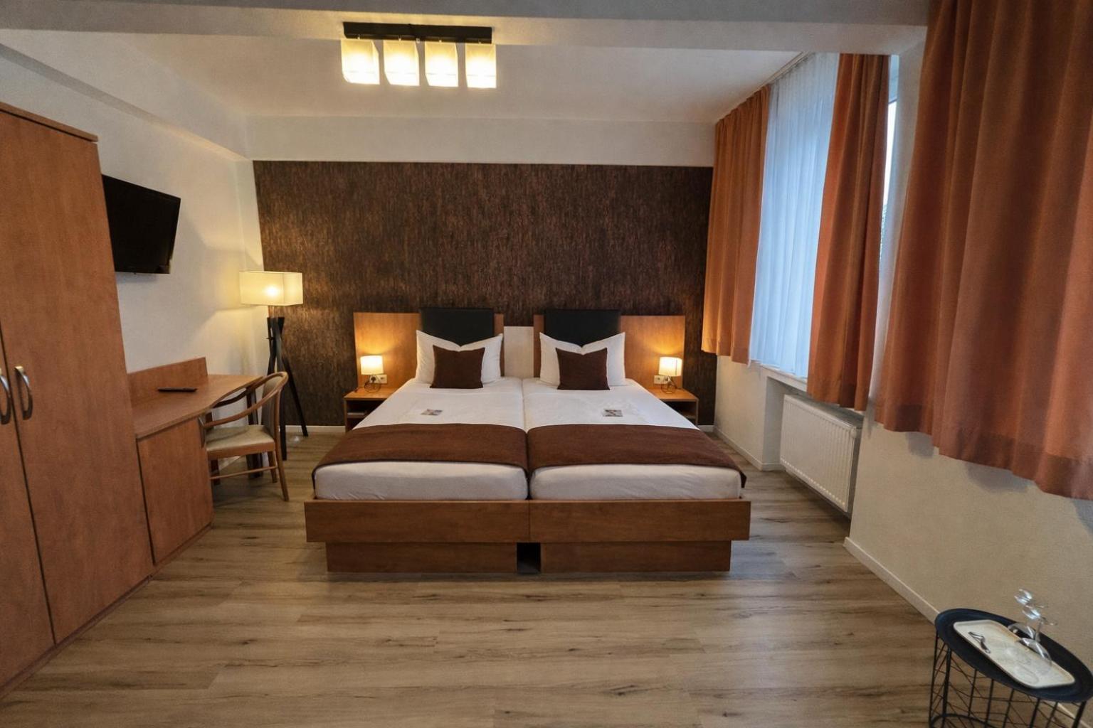 Double Room Bathroom