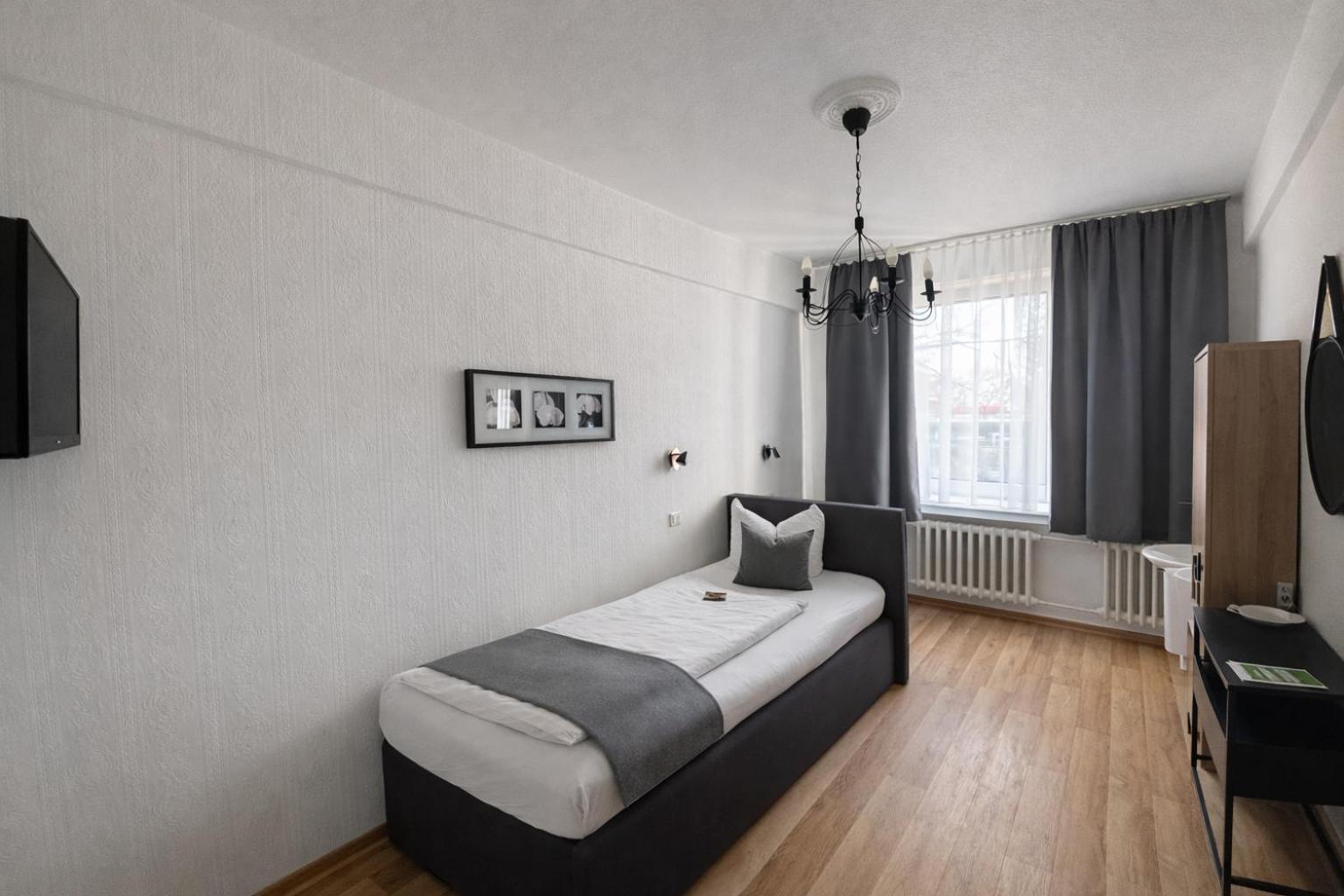 Single Room without Bathroom