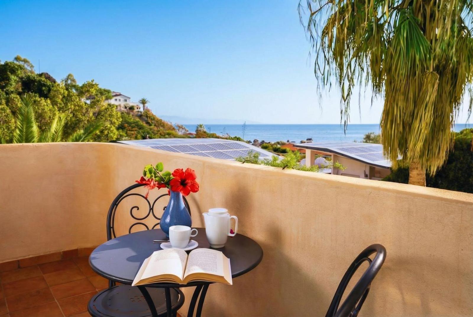 Superior Double or Twin Room Sea View