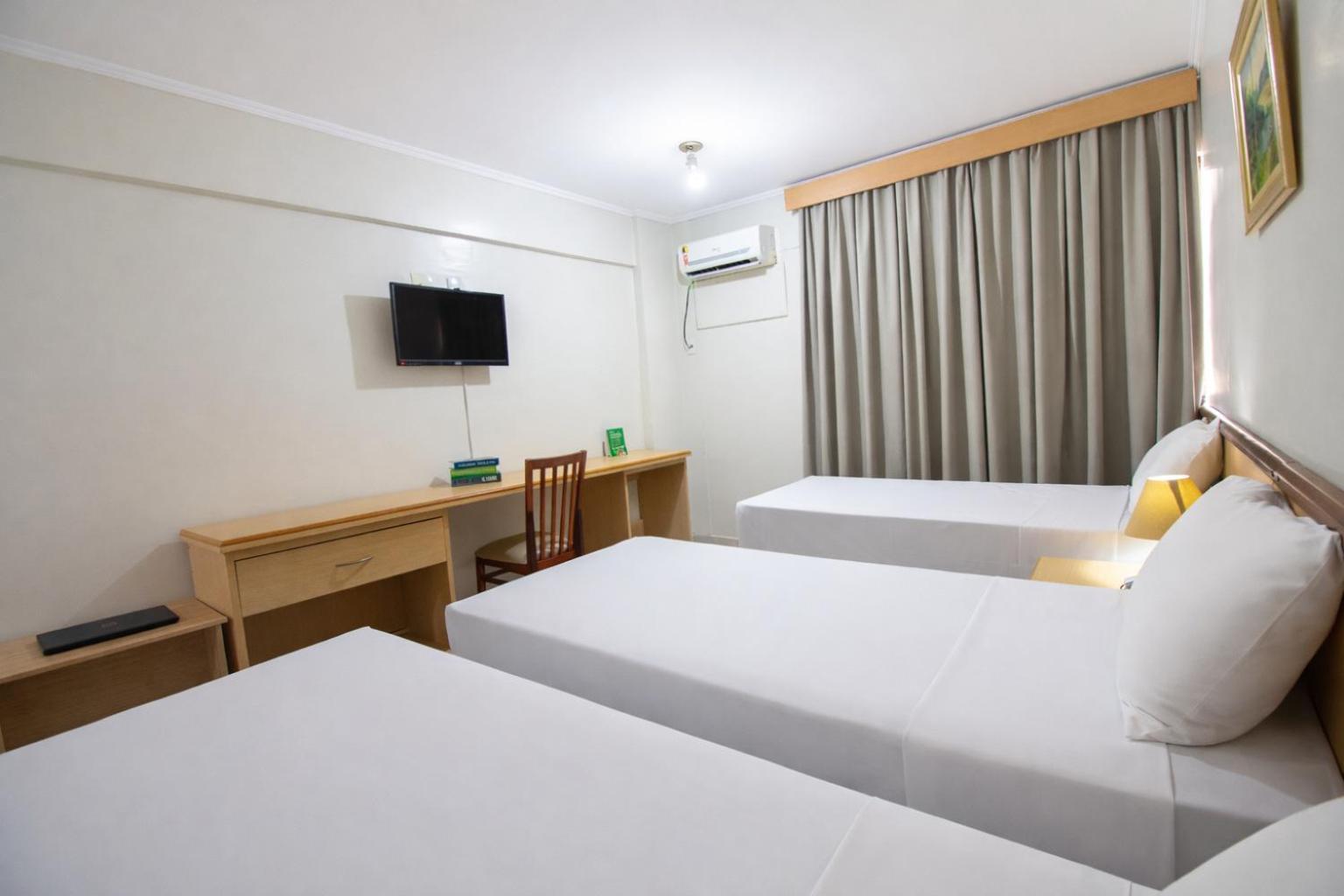 Executive Triple Room 3 Single Beds