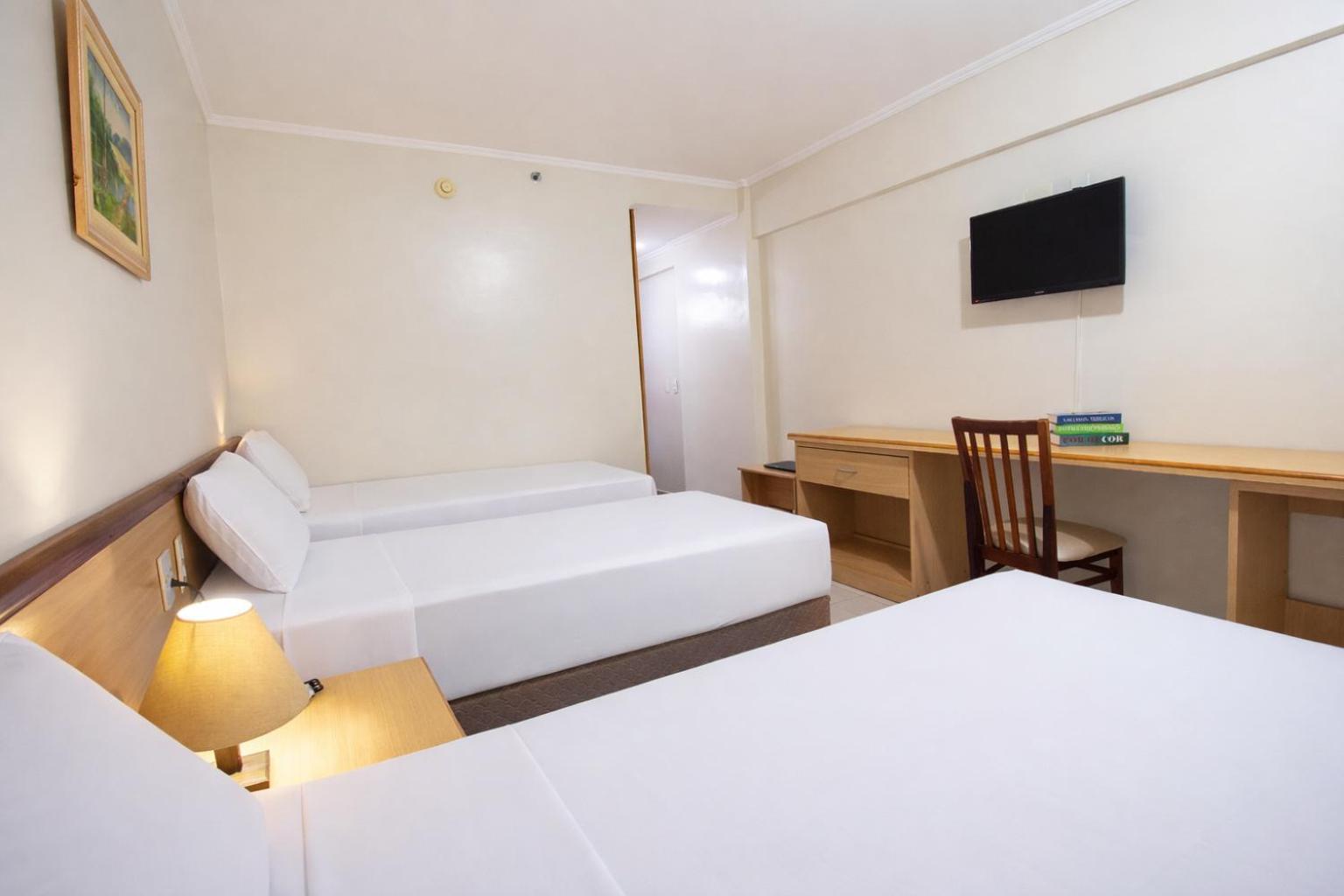 Executive Triple Room 3 Single Beds
