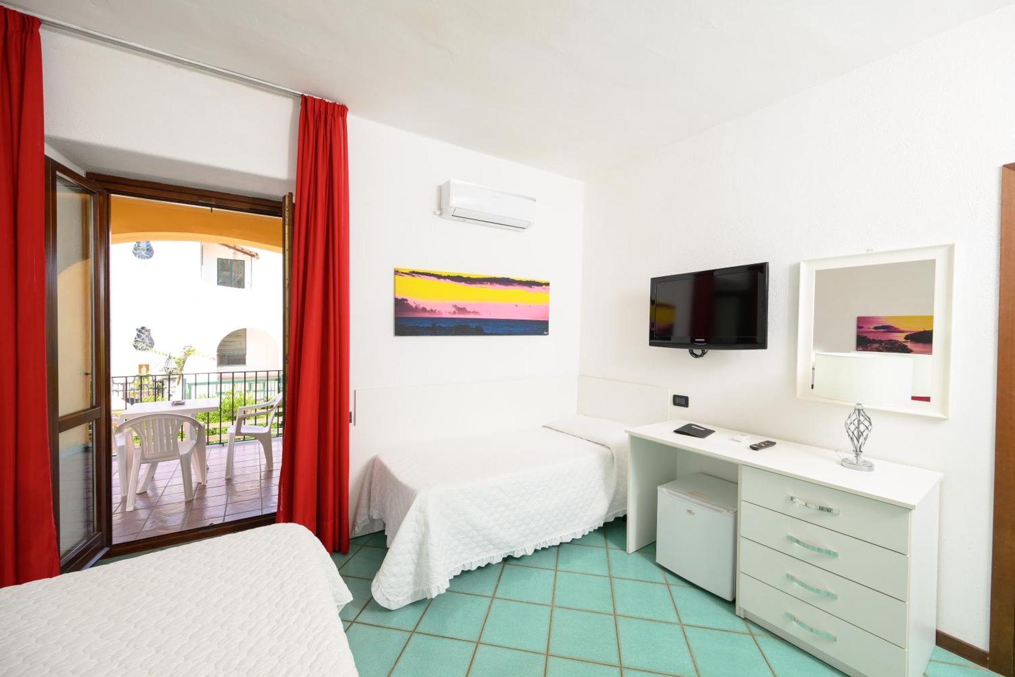 Triple Room