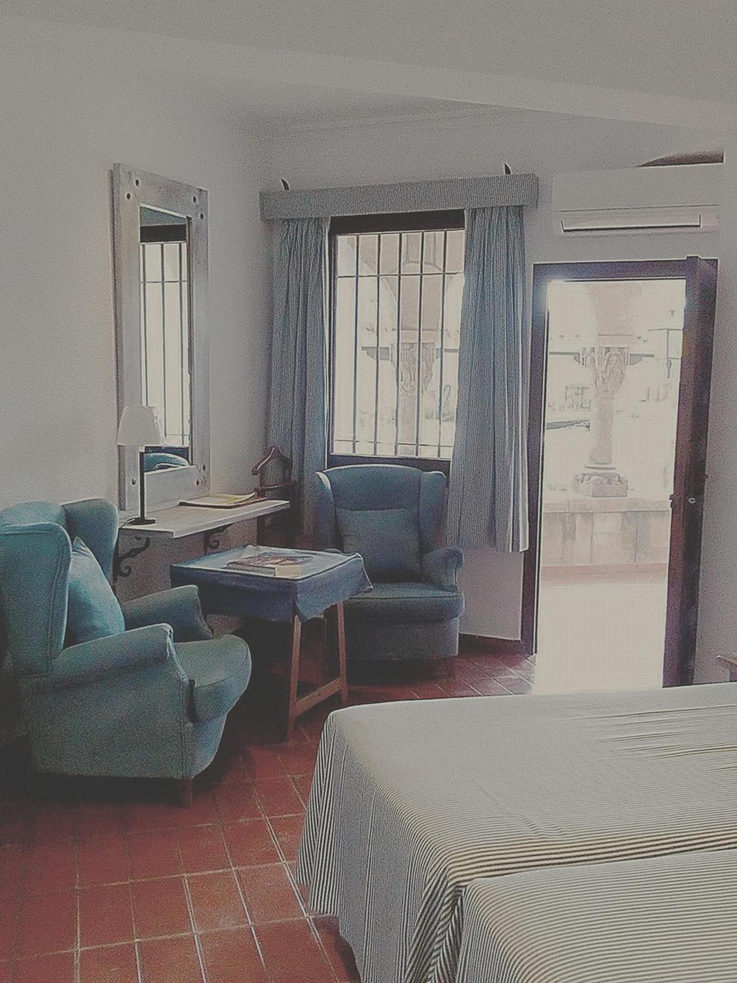 Economy Twin Room