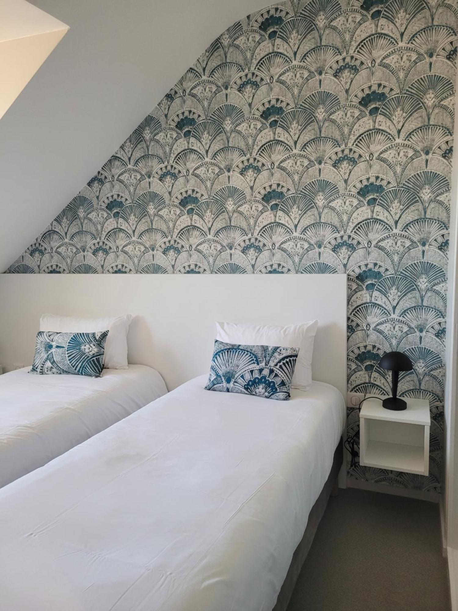 Double or Twin Room Sea View