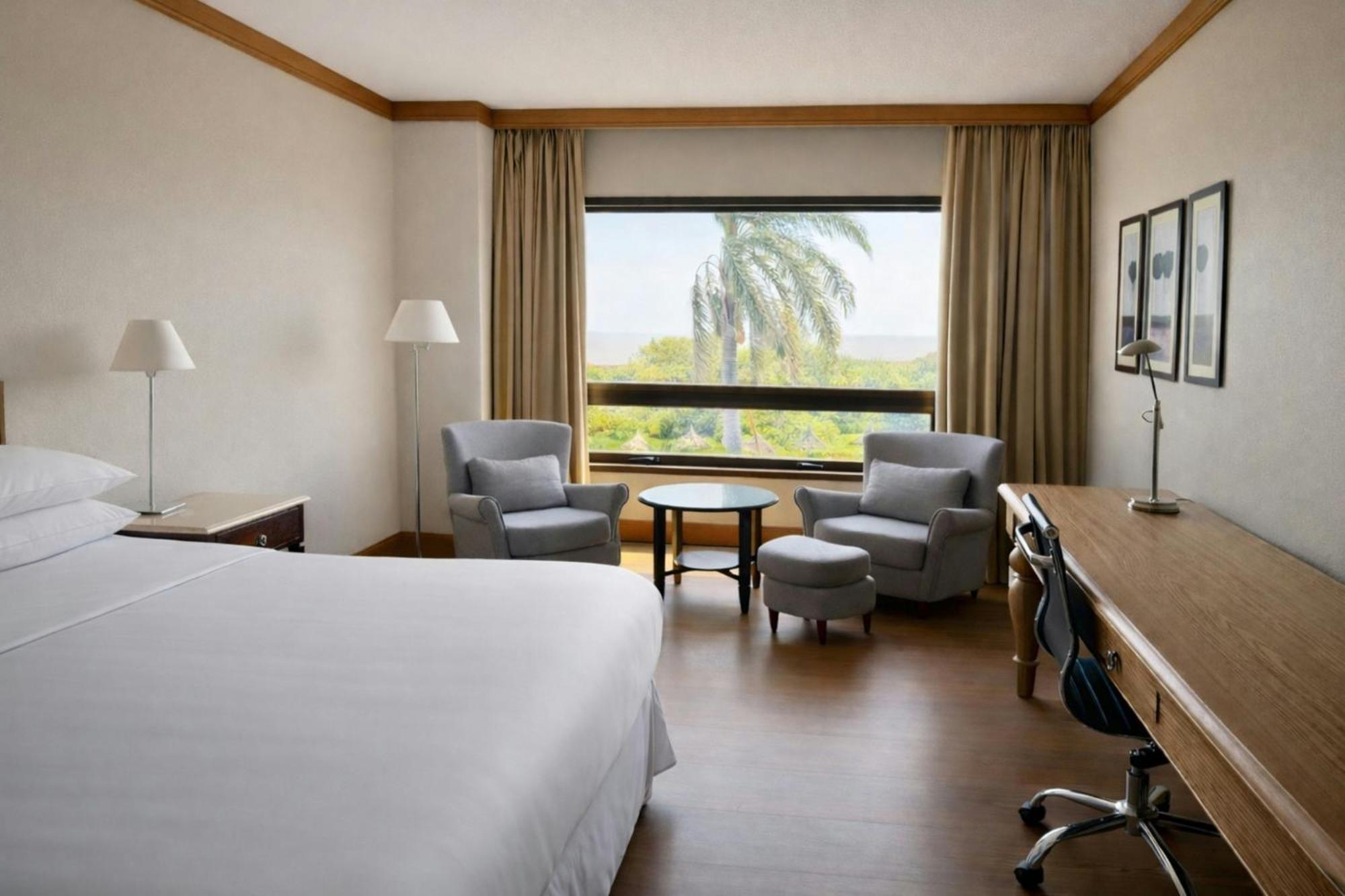 River View Guest room 1 King