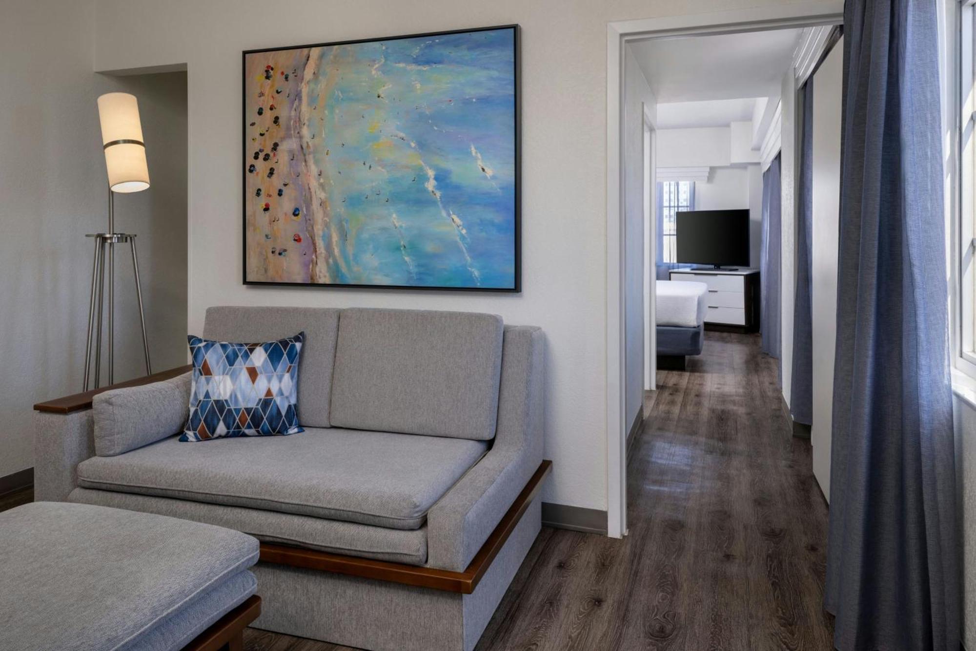 One-Bedroom King Suite