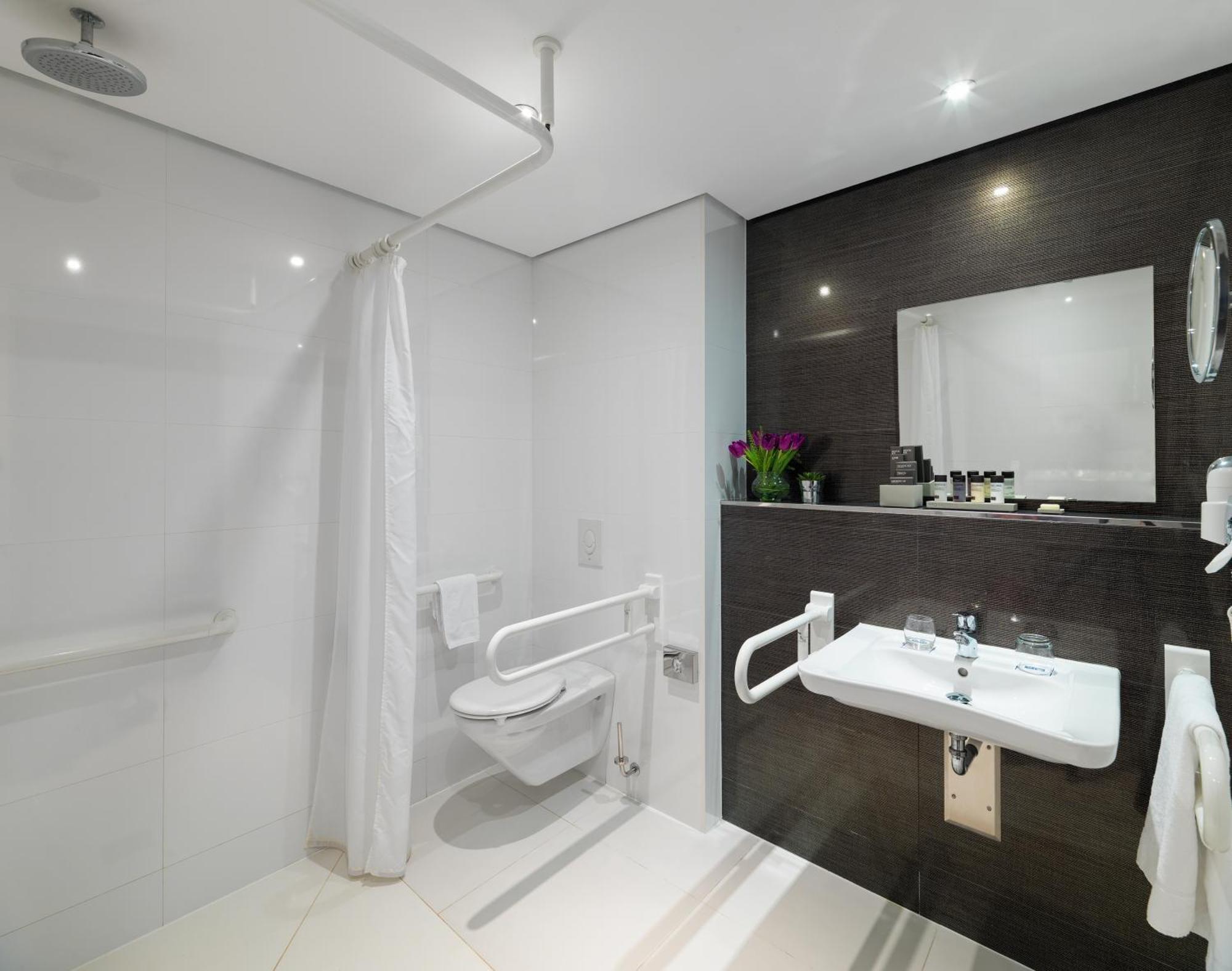 Essential Room