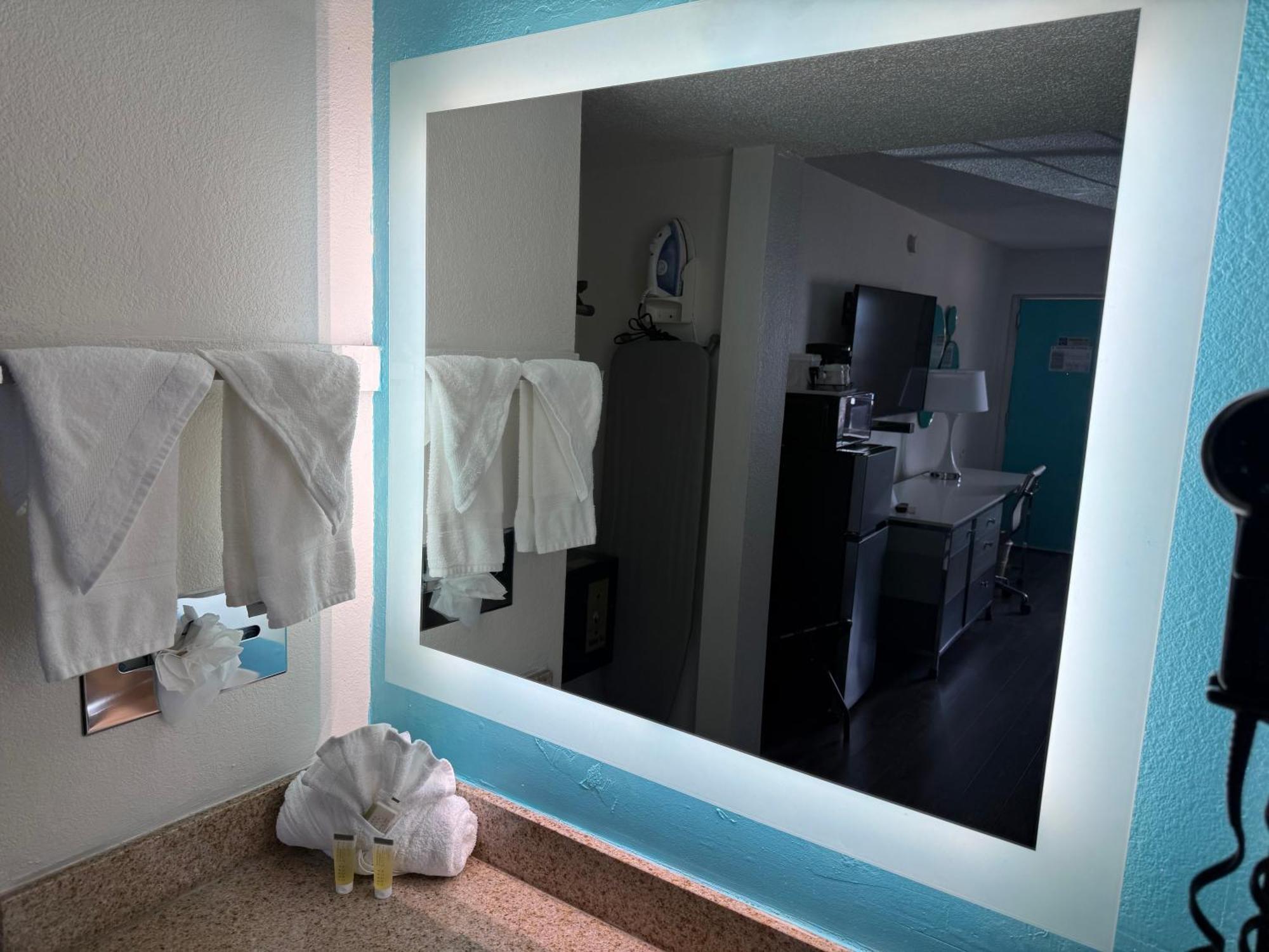 Double Room Two Double Beds Non-Smoking