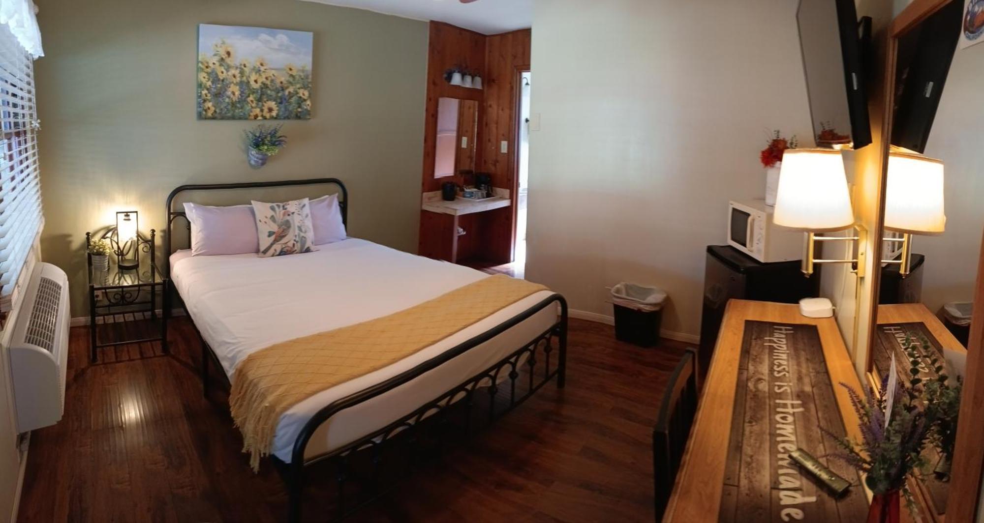 Queen Room
