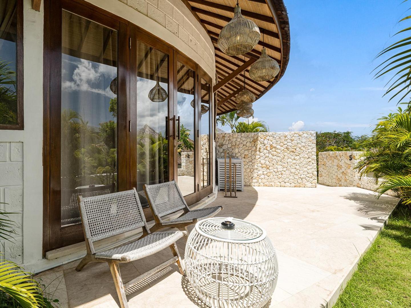 Family Room Garden View