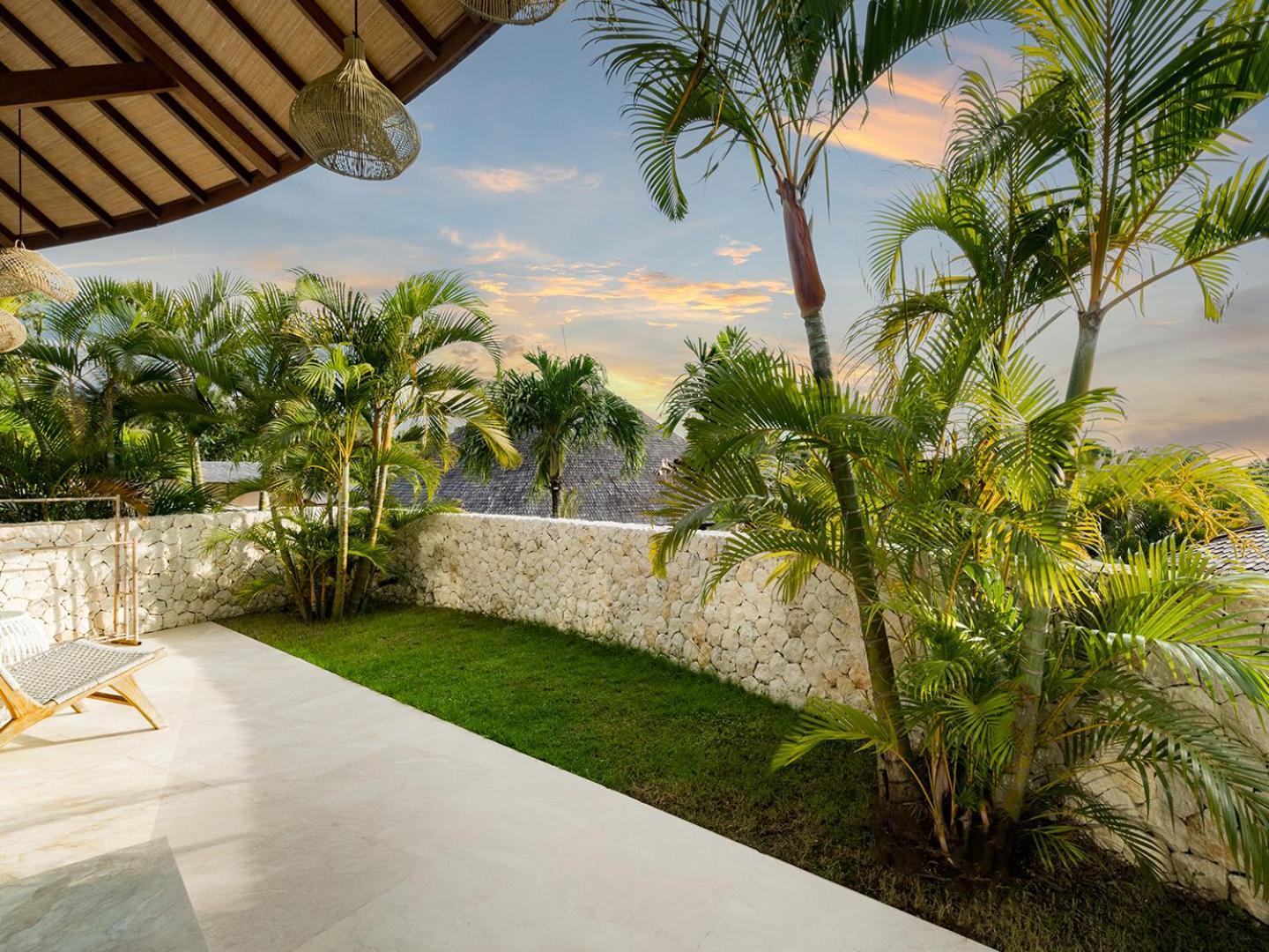 Family Room Garden View