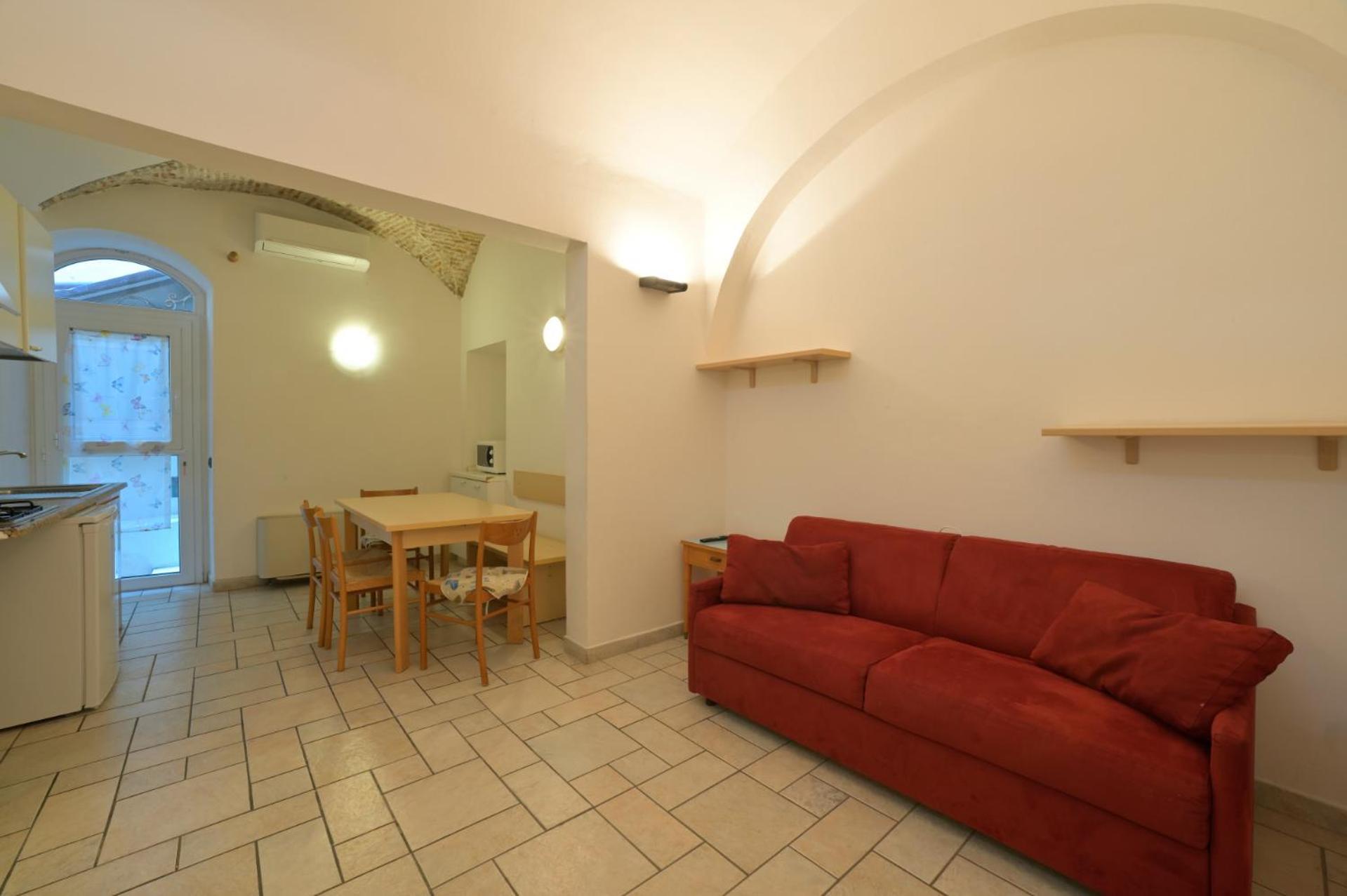 One-Bedroom Standard Apartment