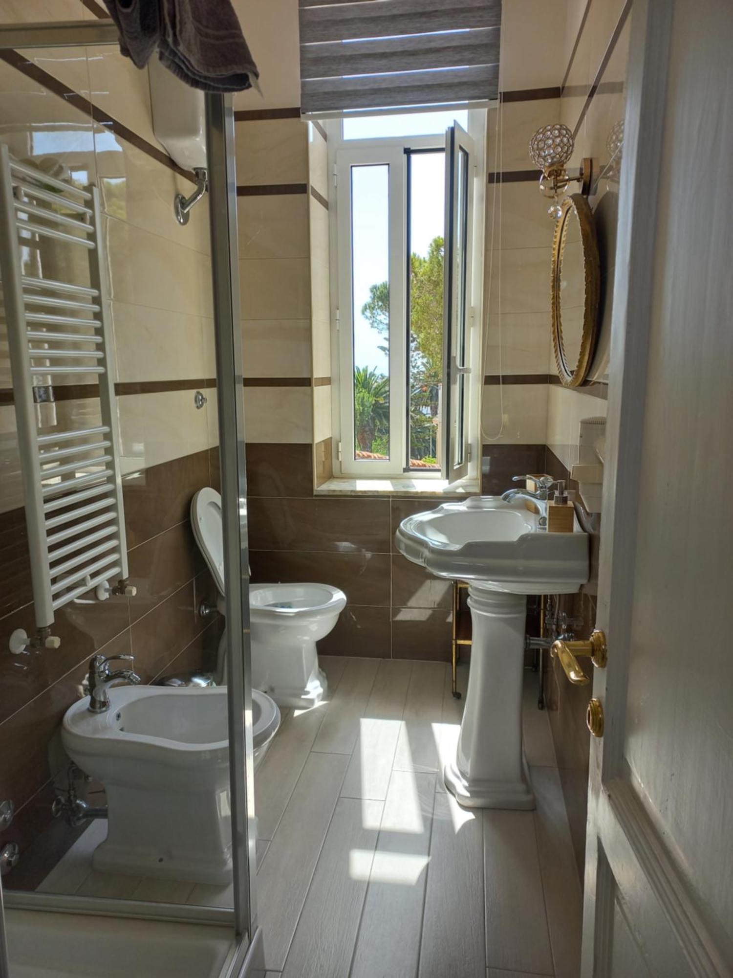 Large Double Room