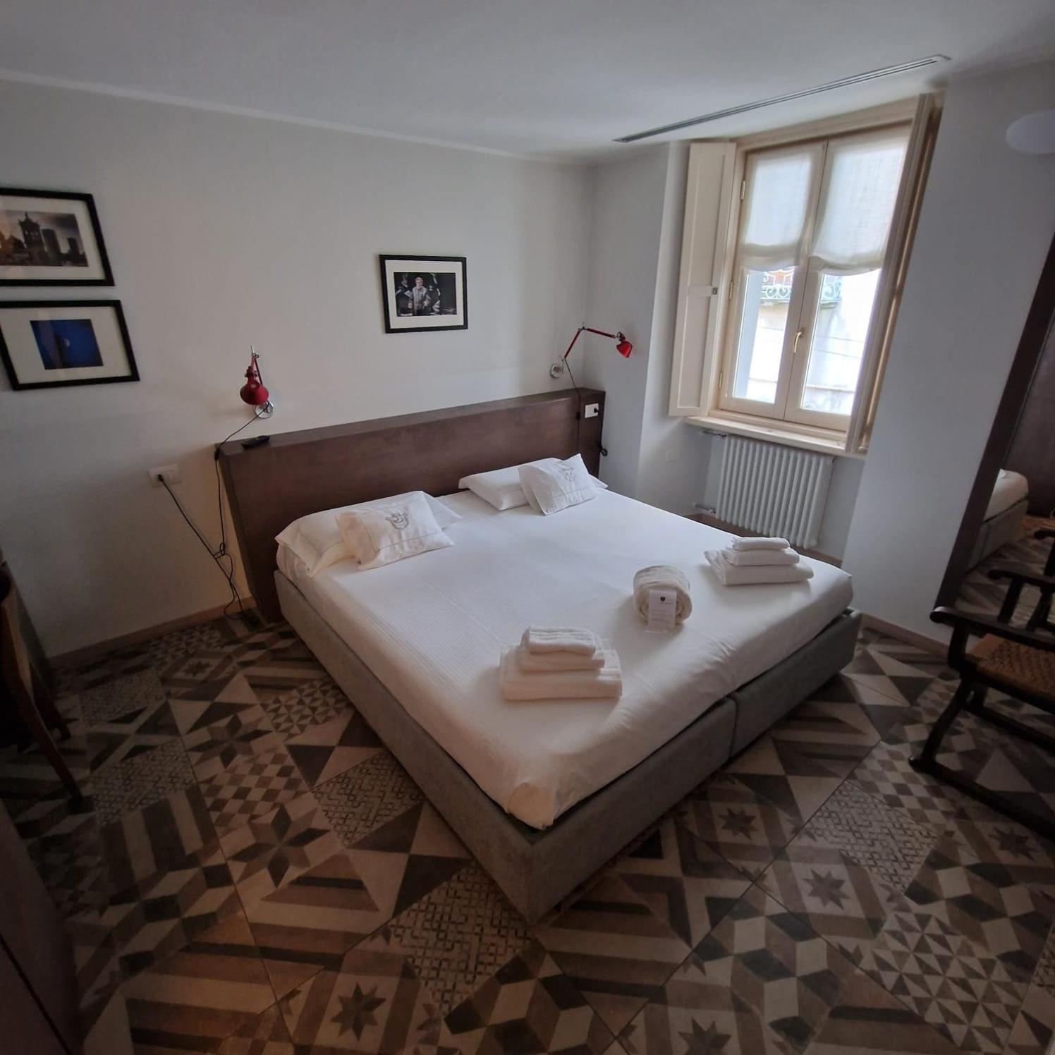 Deluxe Double or Twin Room