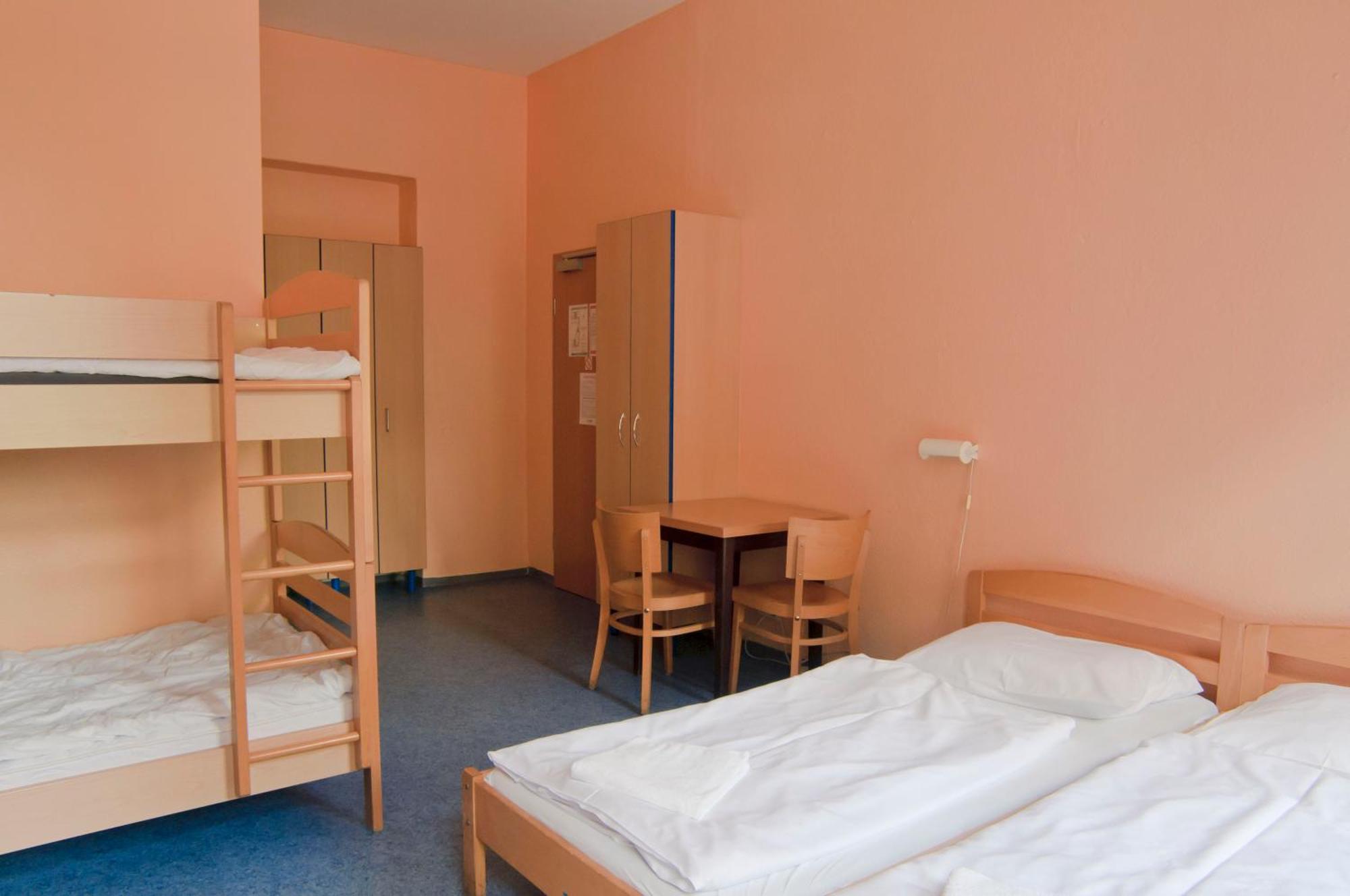 Bed 6-Bed Mixed Dormitory Room