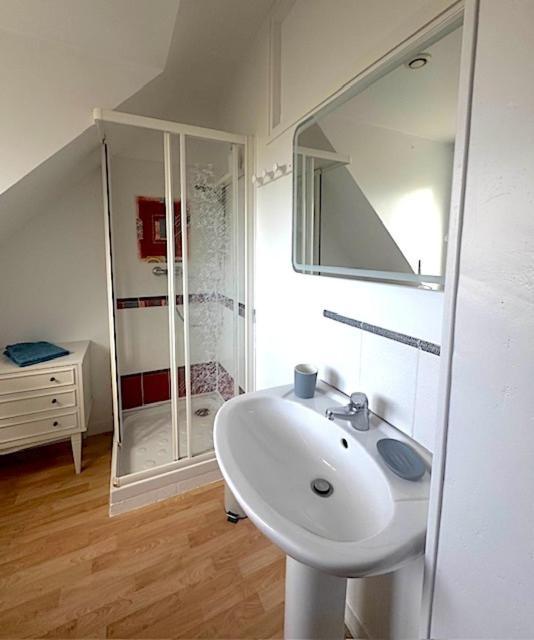 Triple Room Private Bathroom