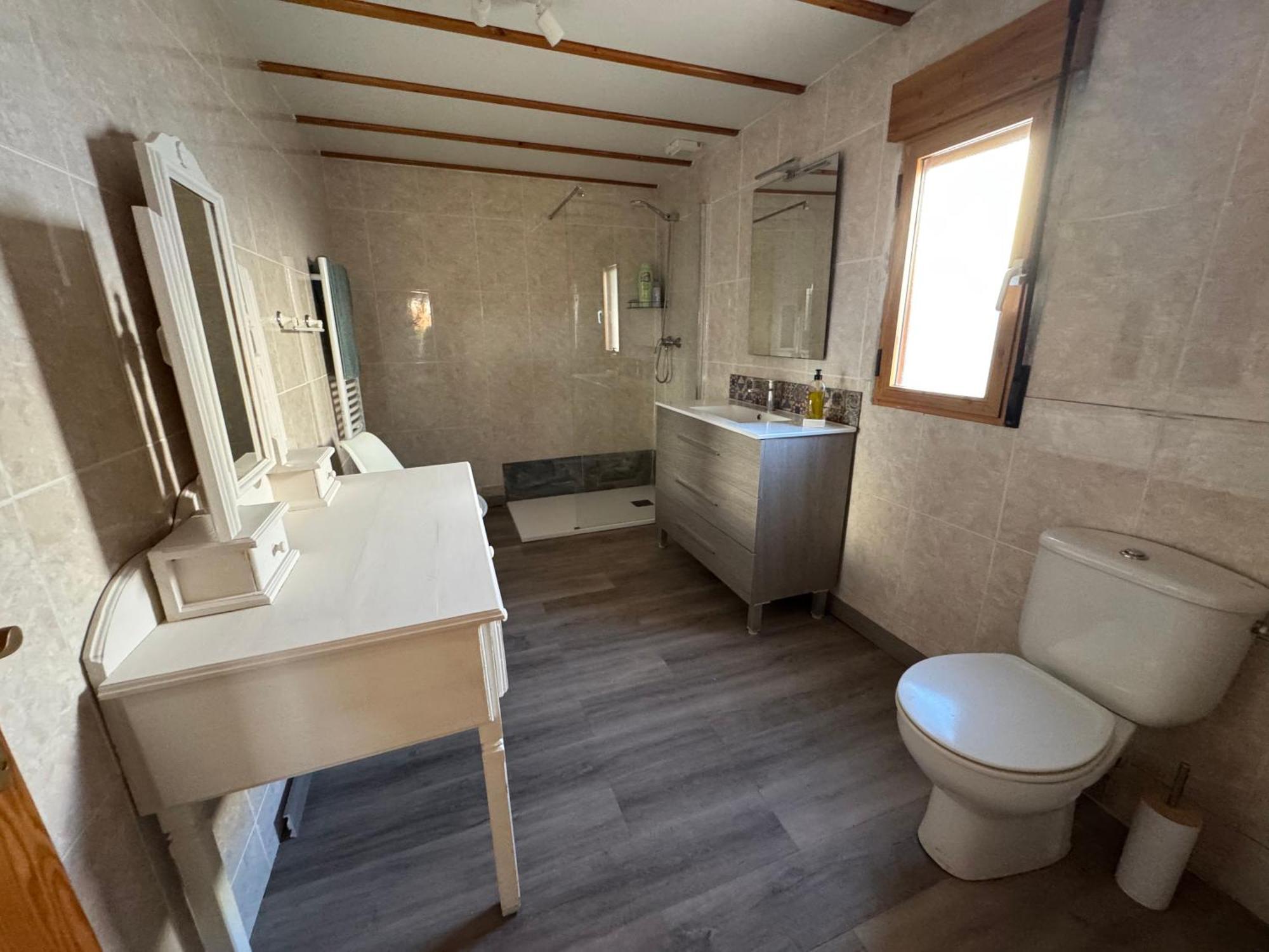 Habitación Triple Confort con ducha