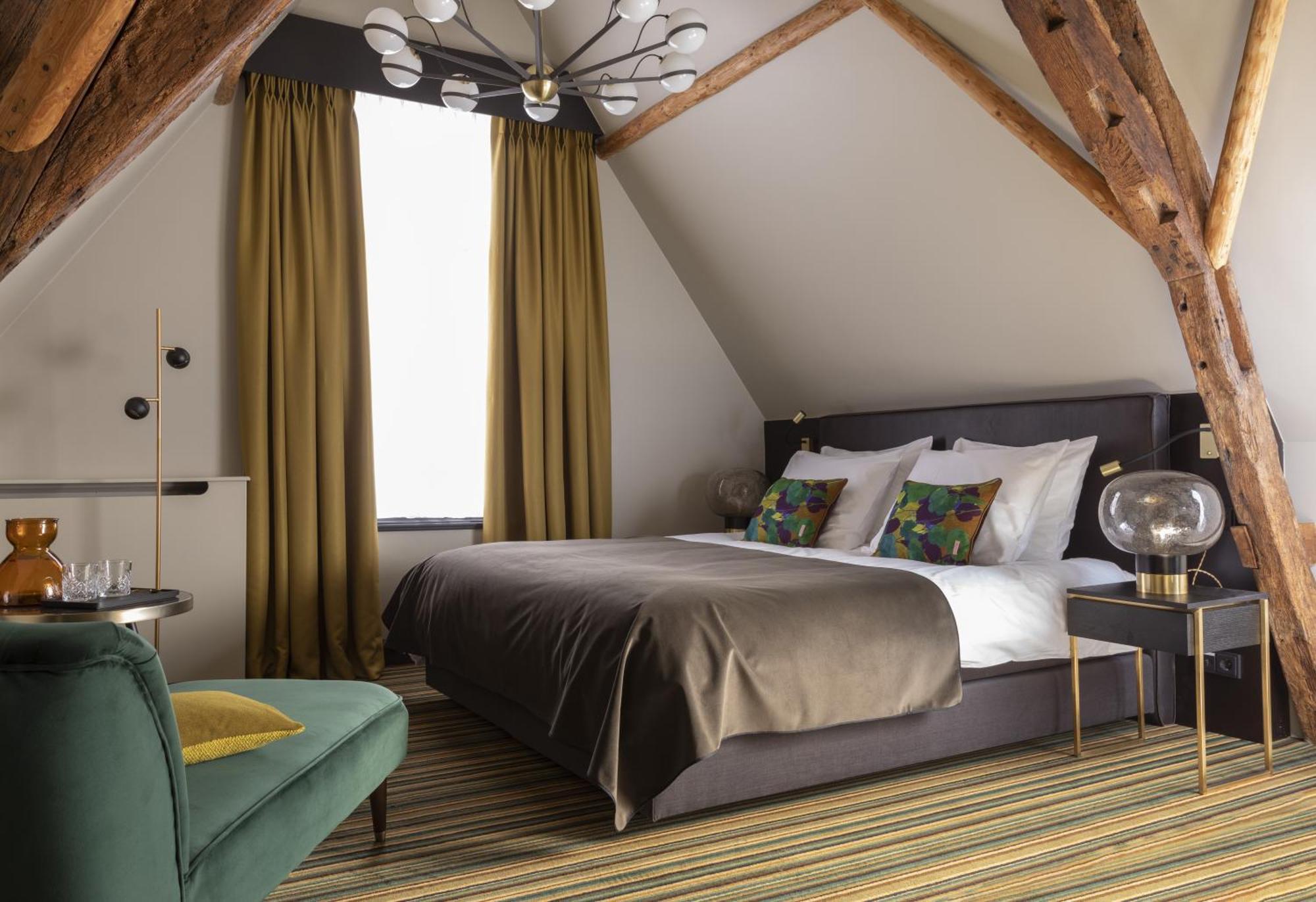 Superior King Room
