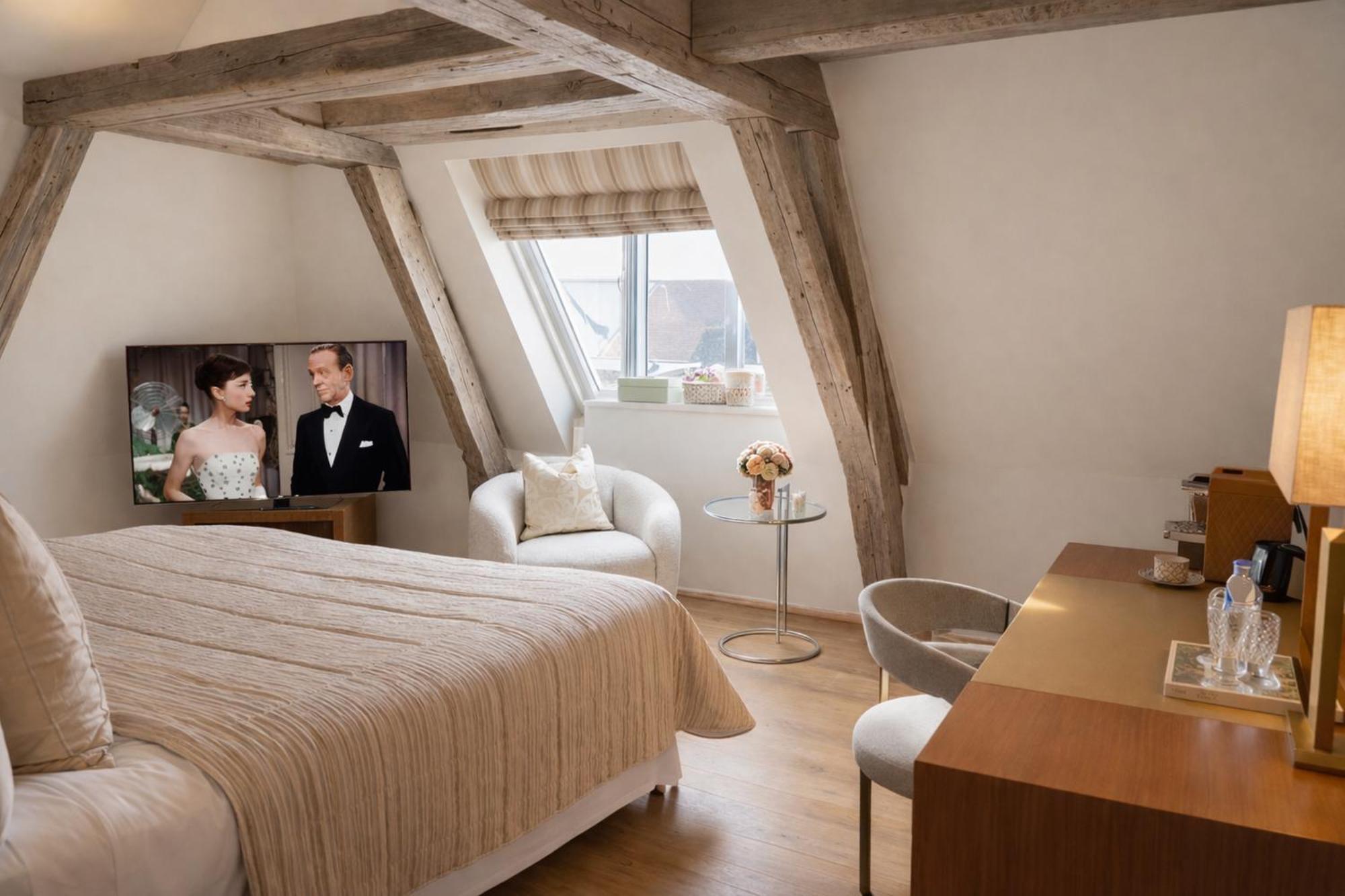 Junior Suite Canal View