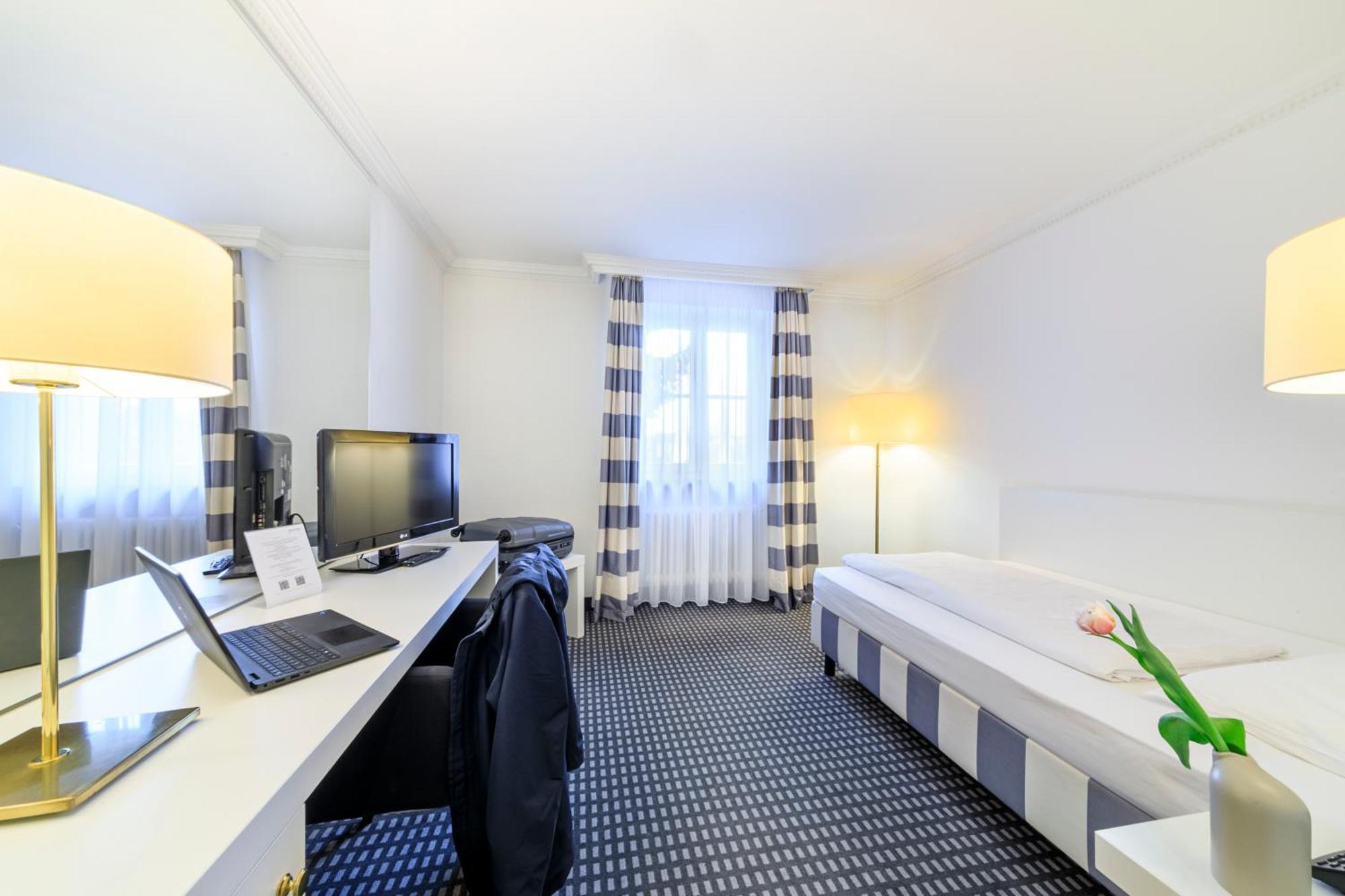 Economy Single Room