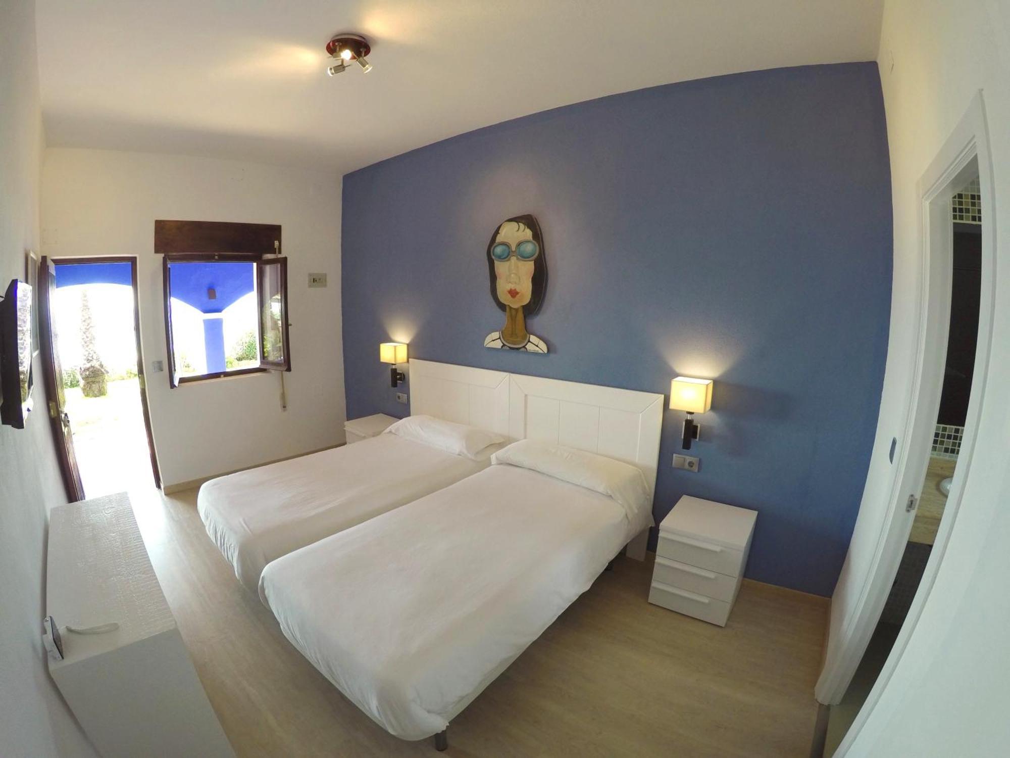 Standard Twin Room Sea View